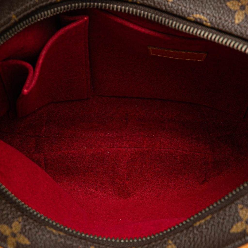 Louis Vuitton Monogram Croissant MM (SHG-WiJFsY)