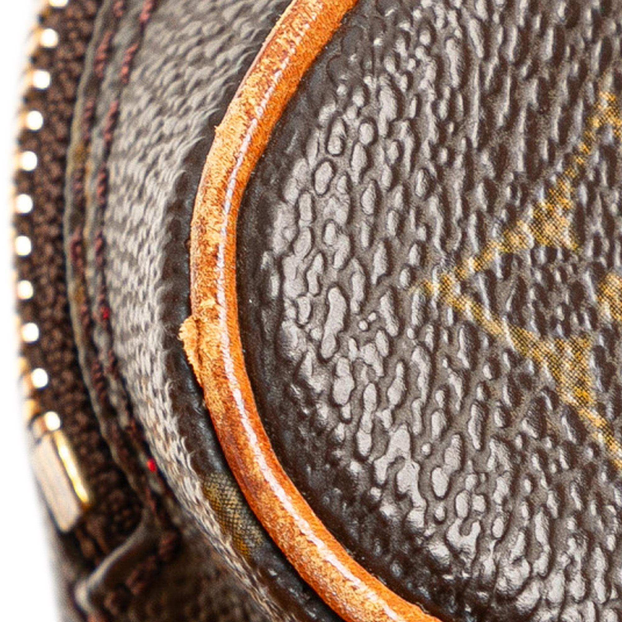 Louis Vuitton Monogram Croissant MM (SHG-m7bRJi)