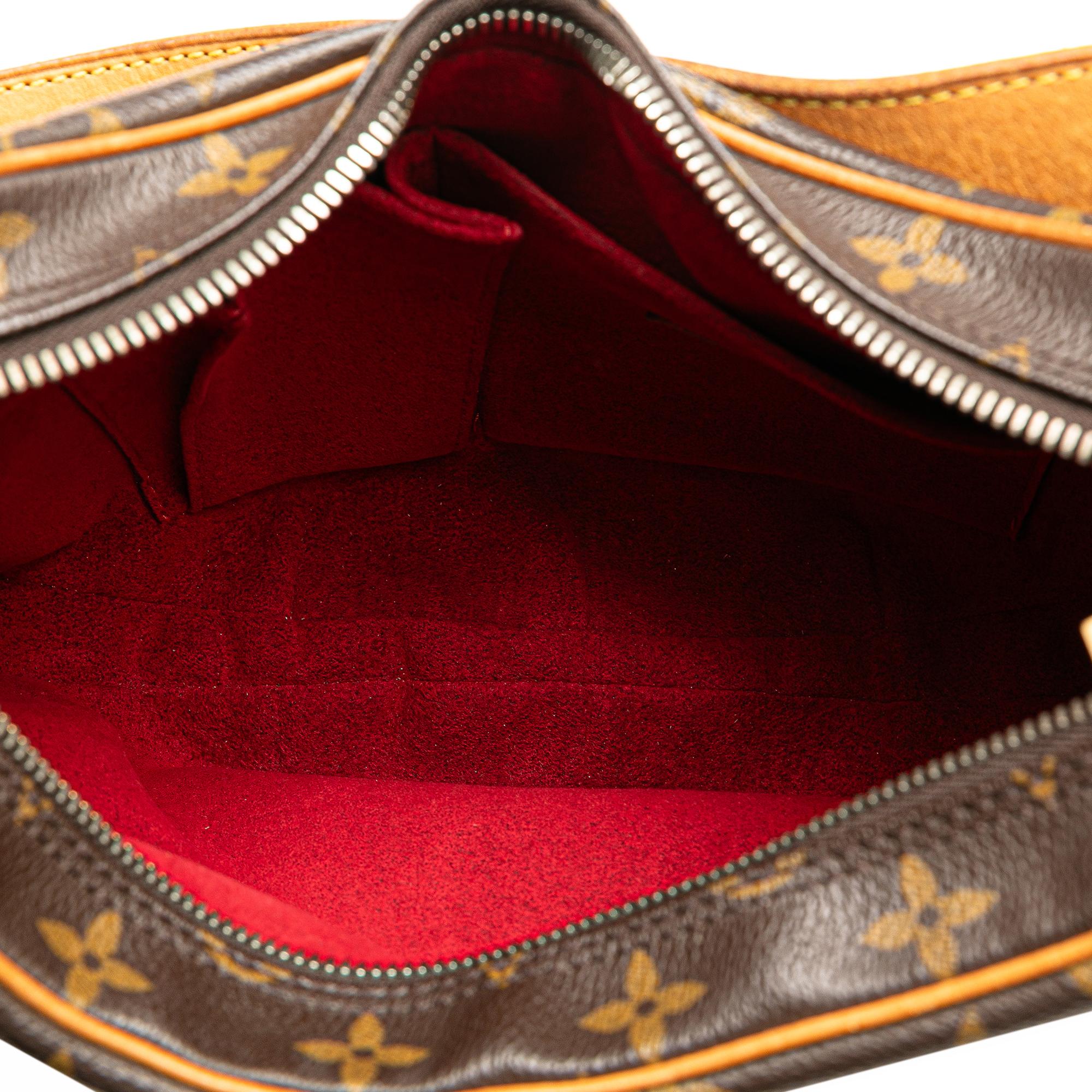 Louis Vuitton Monogram Croissant MM (SHG-XsmsSj)