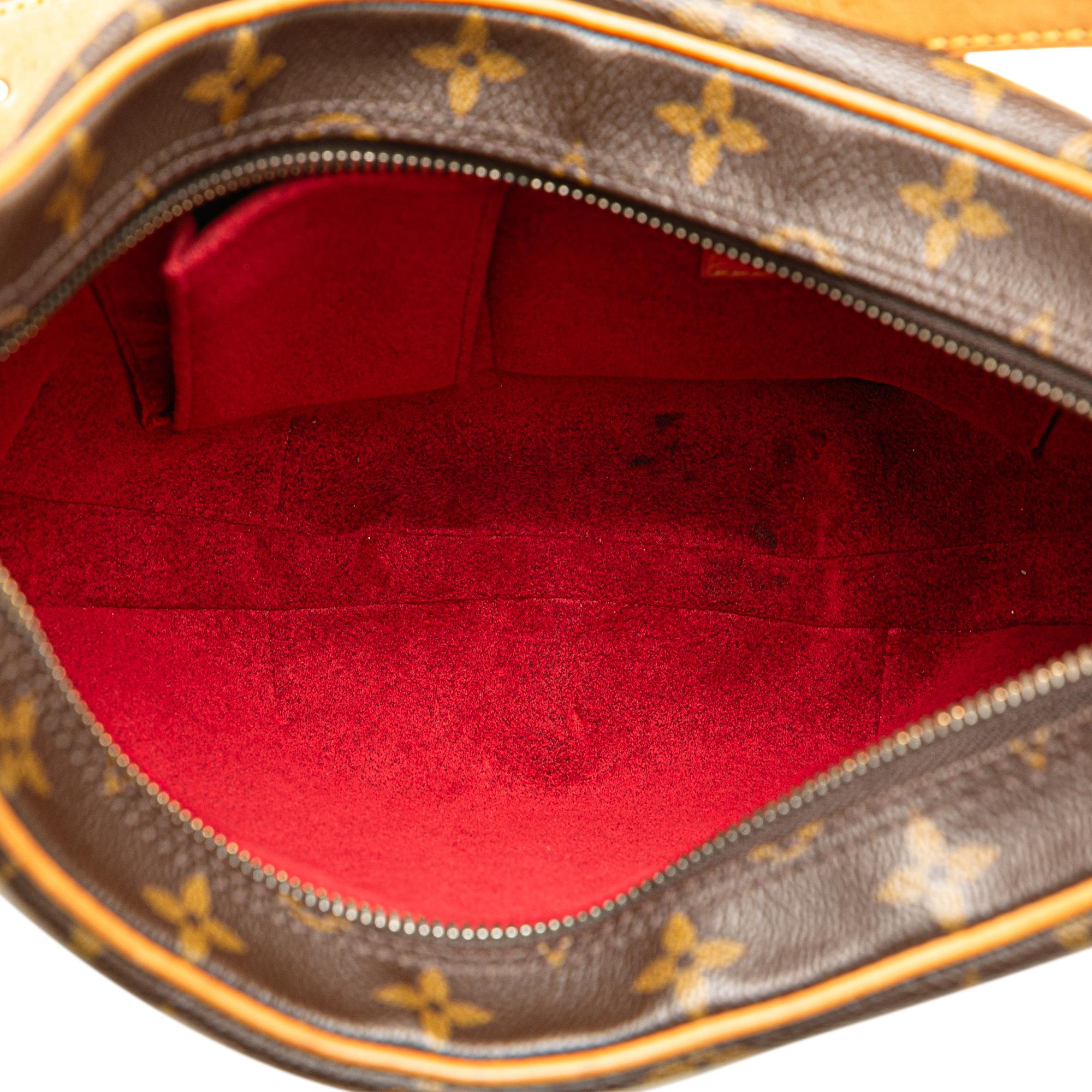 Louis Vuitton Monogram Croissant MM