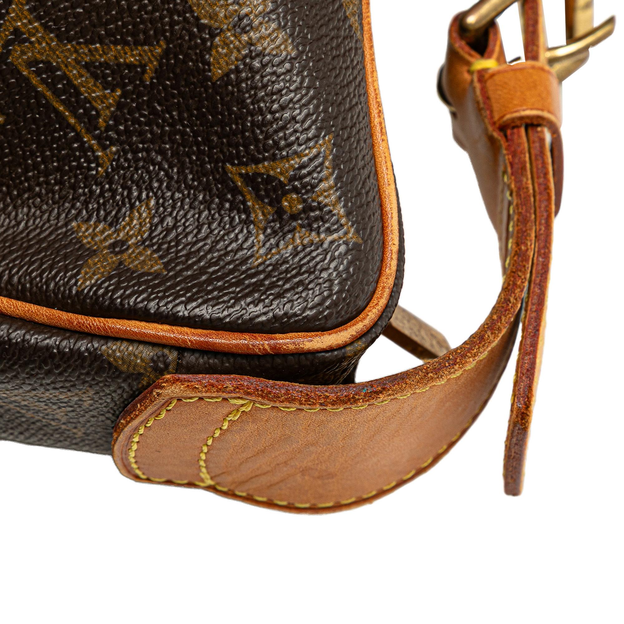 Louis Vuitton Monogram Croissant MM