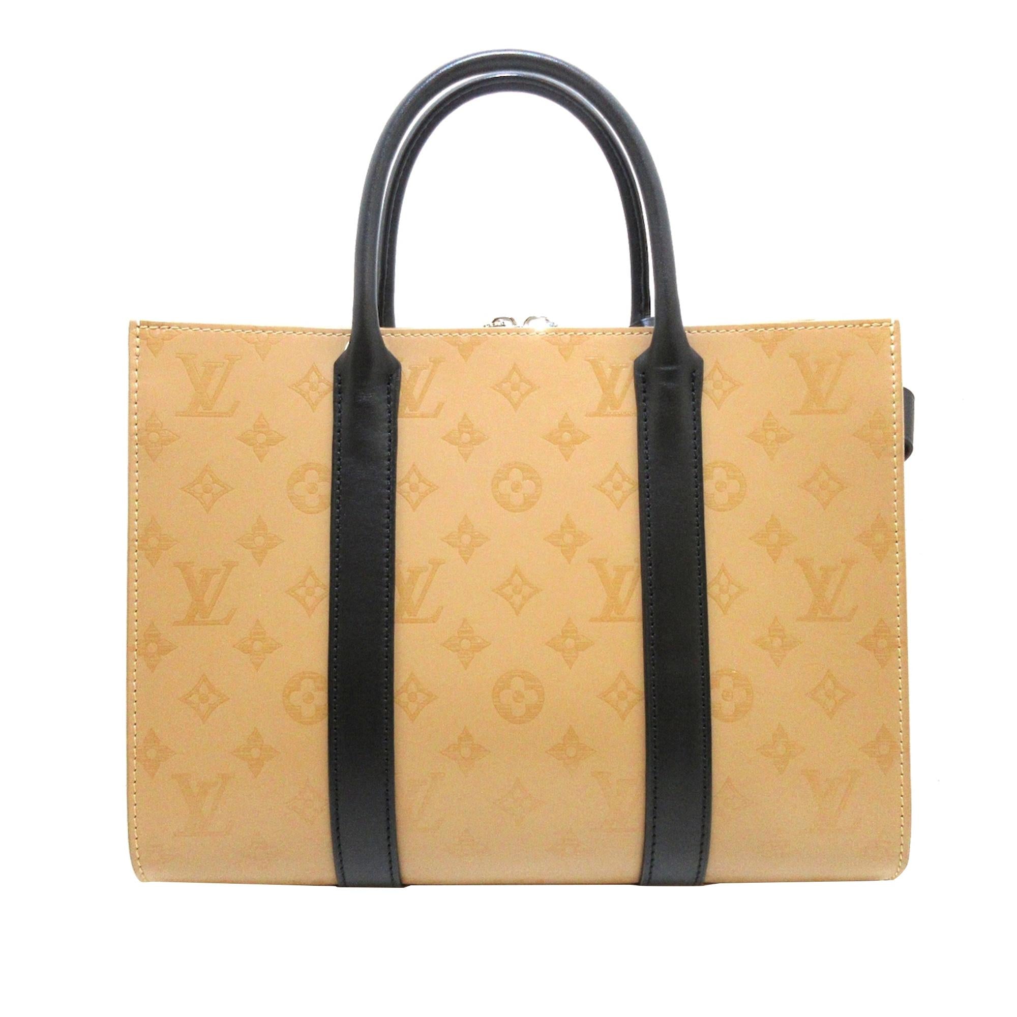 Louis Vuitton Monogram Cuir Plume Very MM Tote (SHG-lAPpQs)