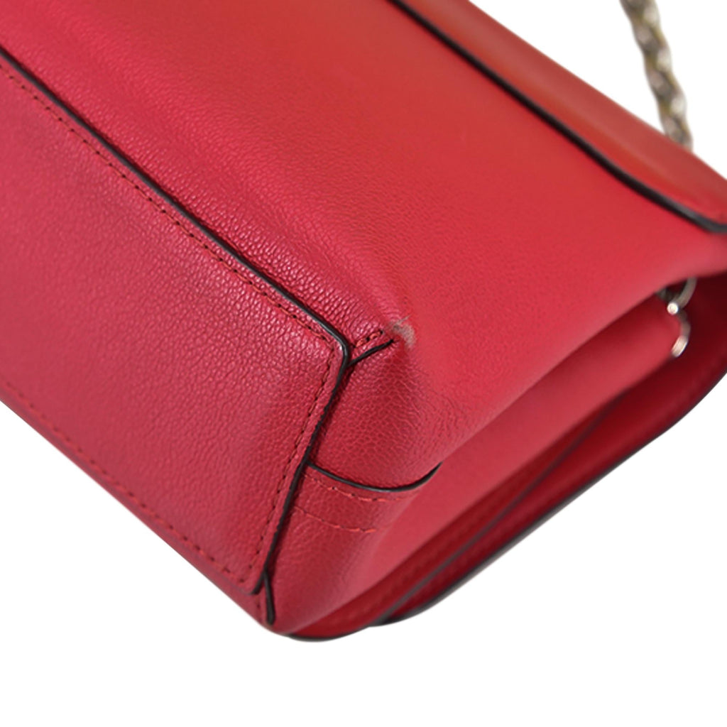 Louis Vuitton Monogram Cuir Very Chain (SHG-dYUOUN)