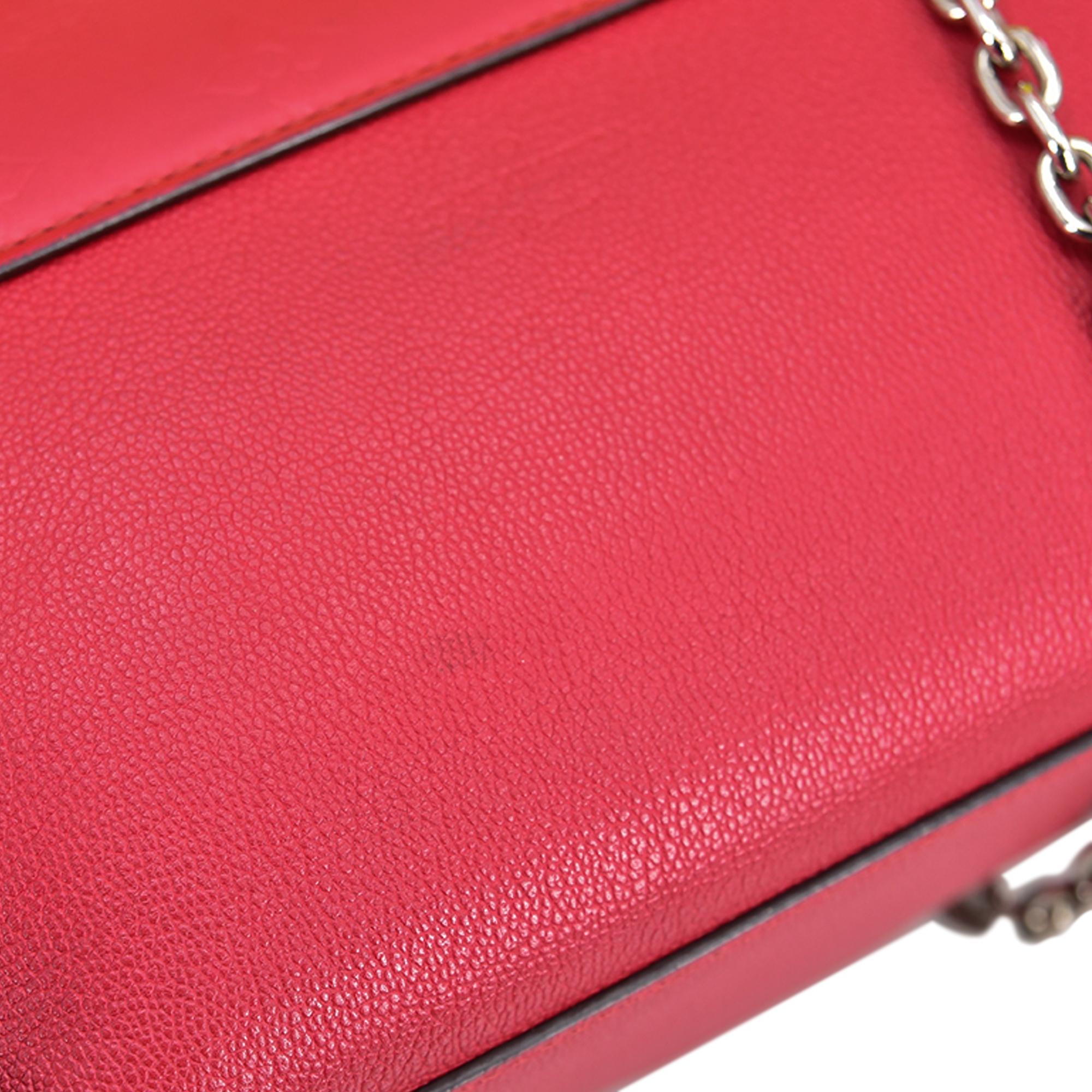 Louis Vuitton Monogram Cuir Very Chain (SHG-dYUOUN)