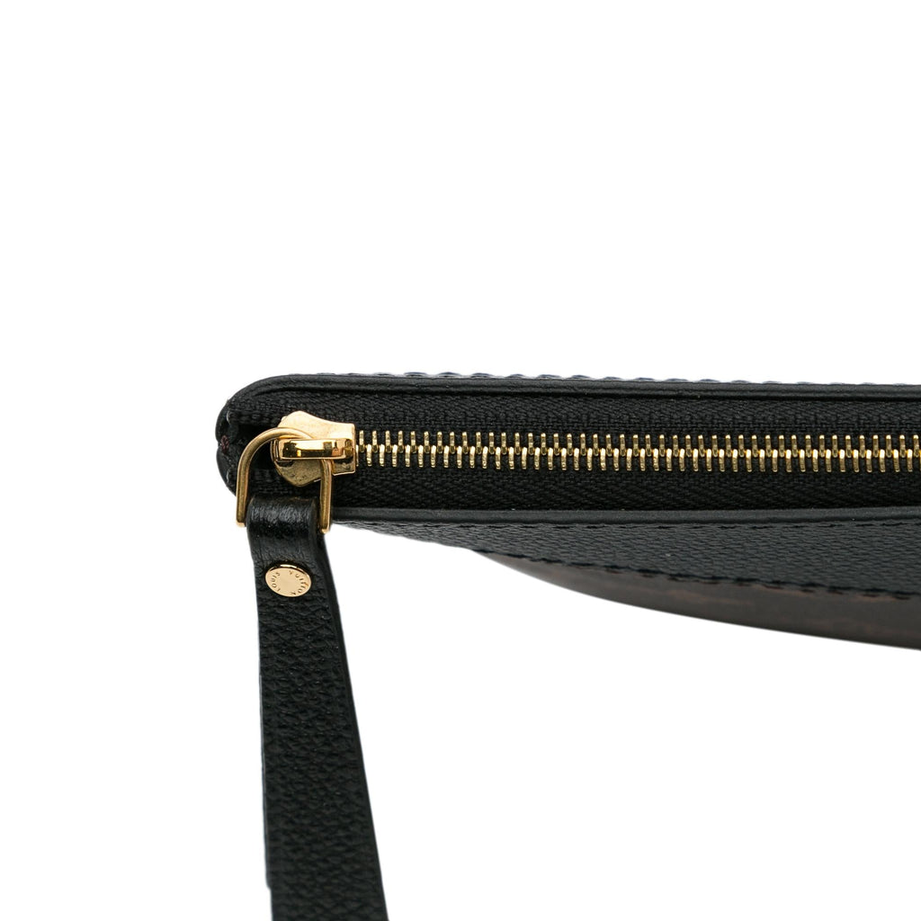 Louis Vuitton Monogram Daily Pouch (SHG-gztsSQ)