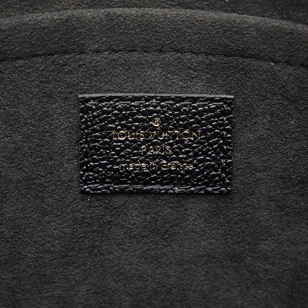 Louis Vuitton Monogram Daily Pouch (SHG-RzJs7T)