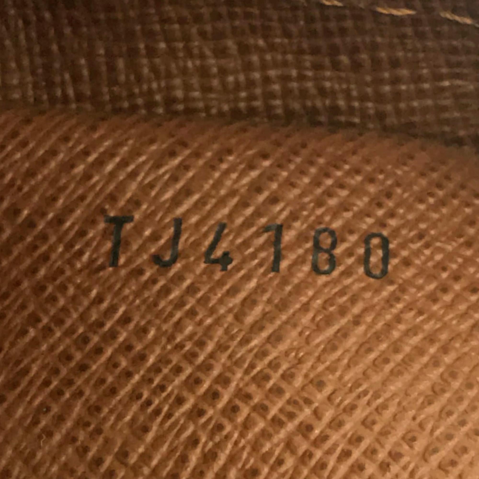 Louis Vuitton Monogram Danube (SHG-35990)