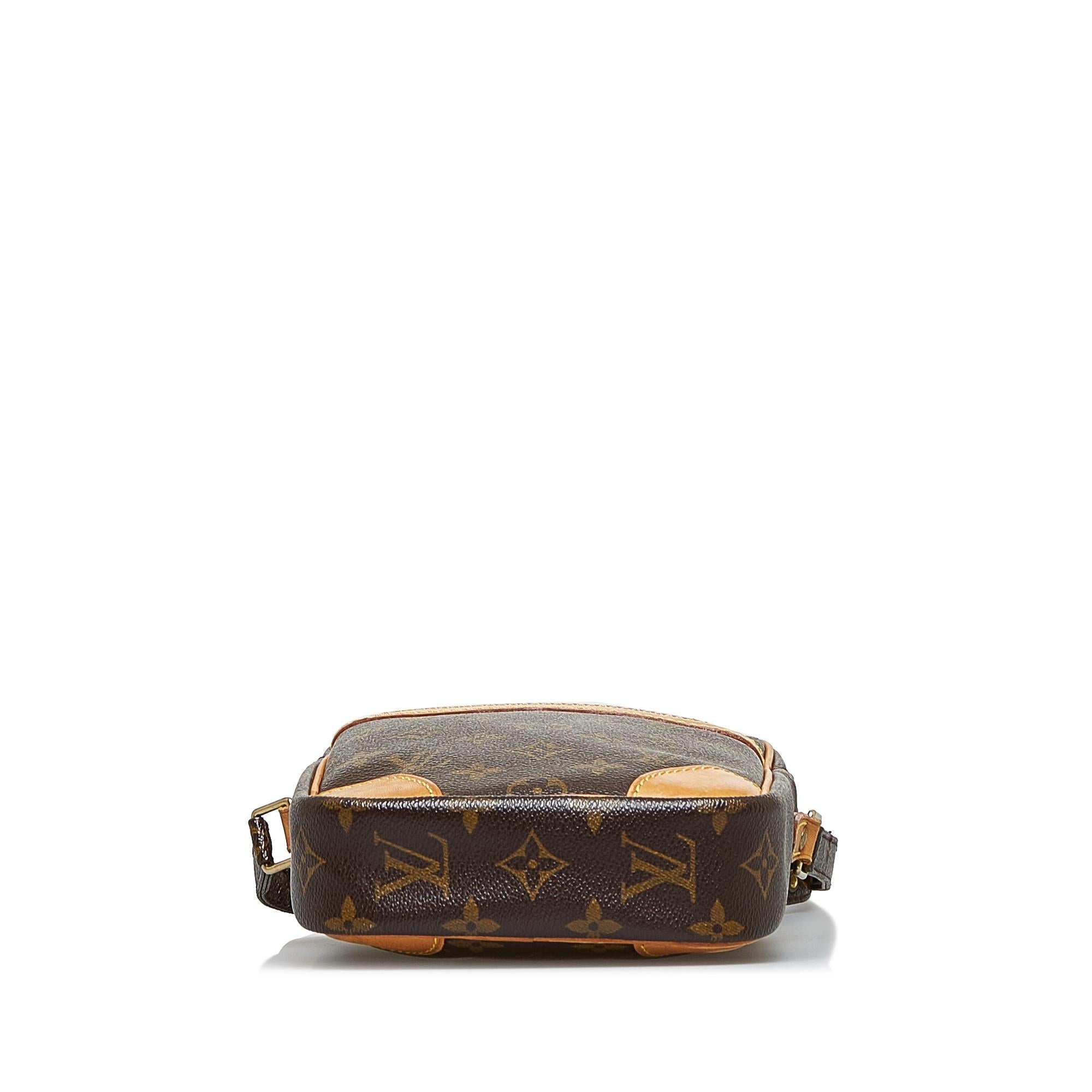 Louis Vuitton Monogram Danube (SHG-Rc6Icx)