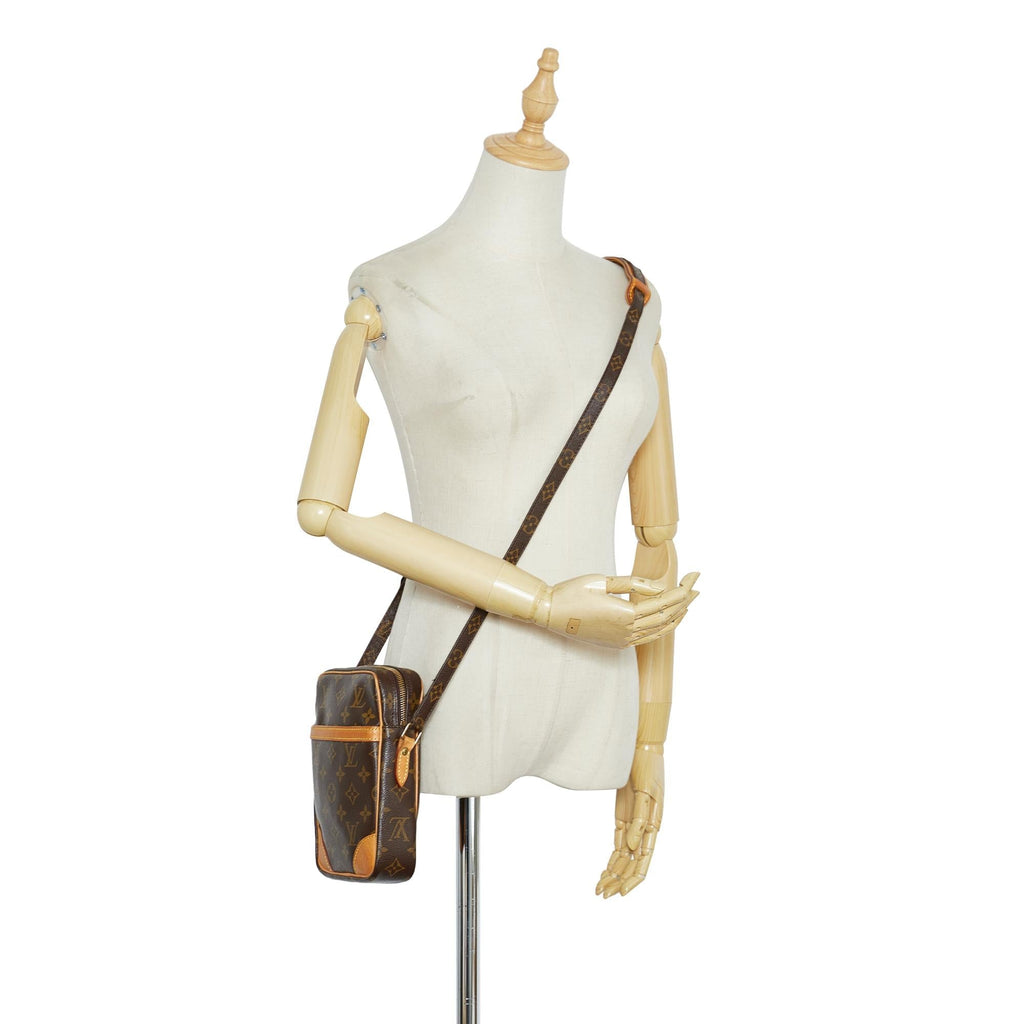 Louis Vuitton Monogram Danube (SHG-Rc6Icx)