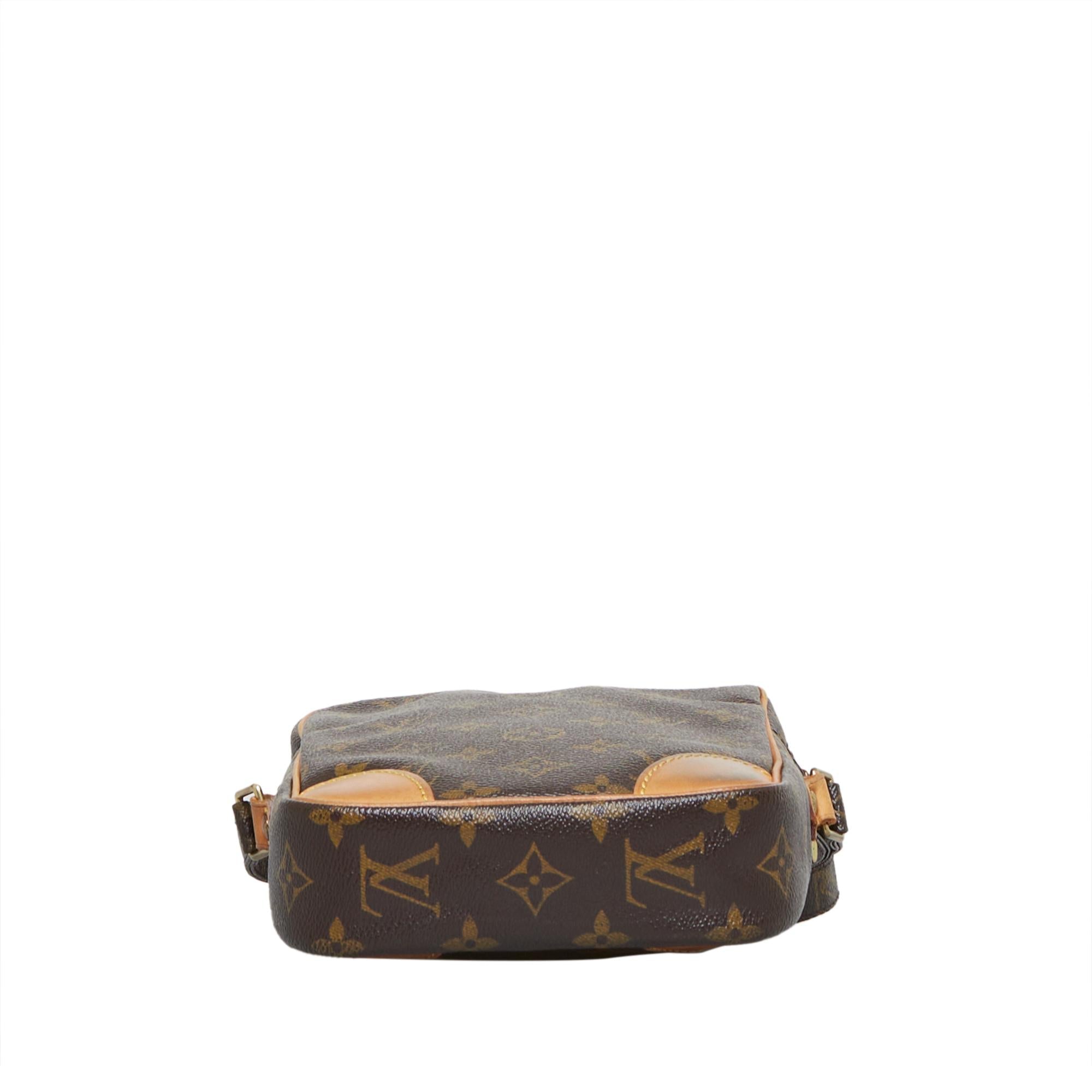 Louis Vuitton Monogram Danube (SHG-fDXiD9)