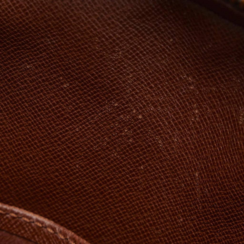 Louis Vuitton Monogram Danube (SHG-fDXiD9)