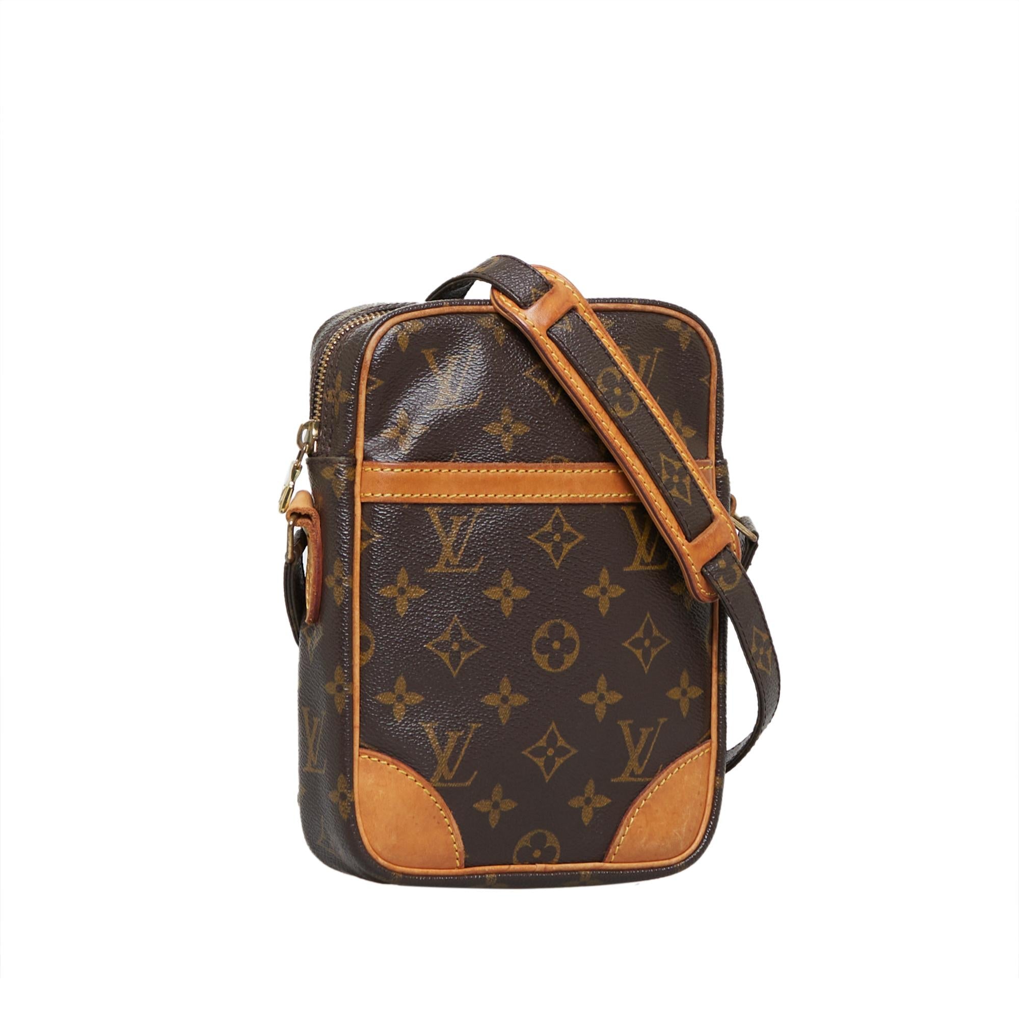 Louis Vuitton Monogram Danube (SHG-fDXiD9)