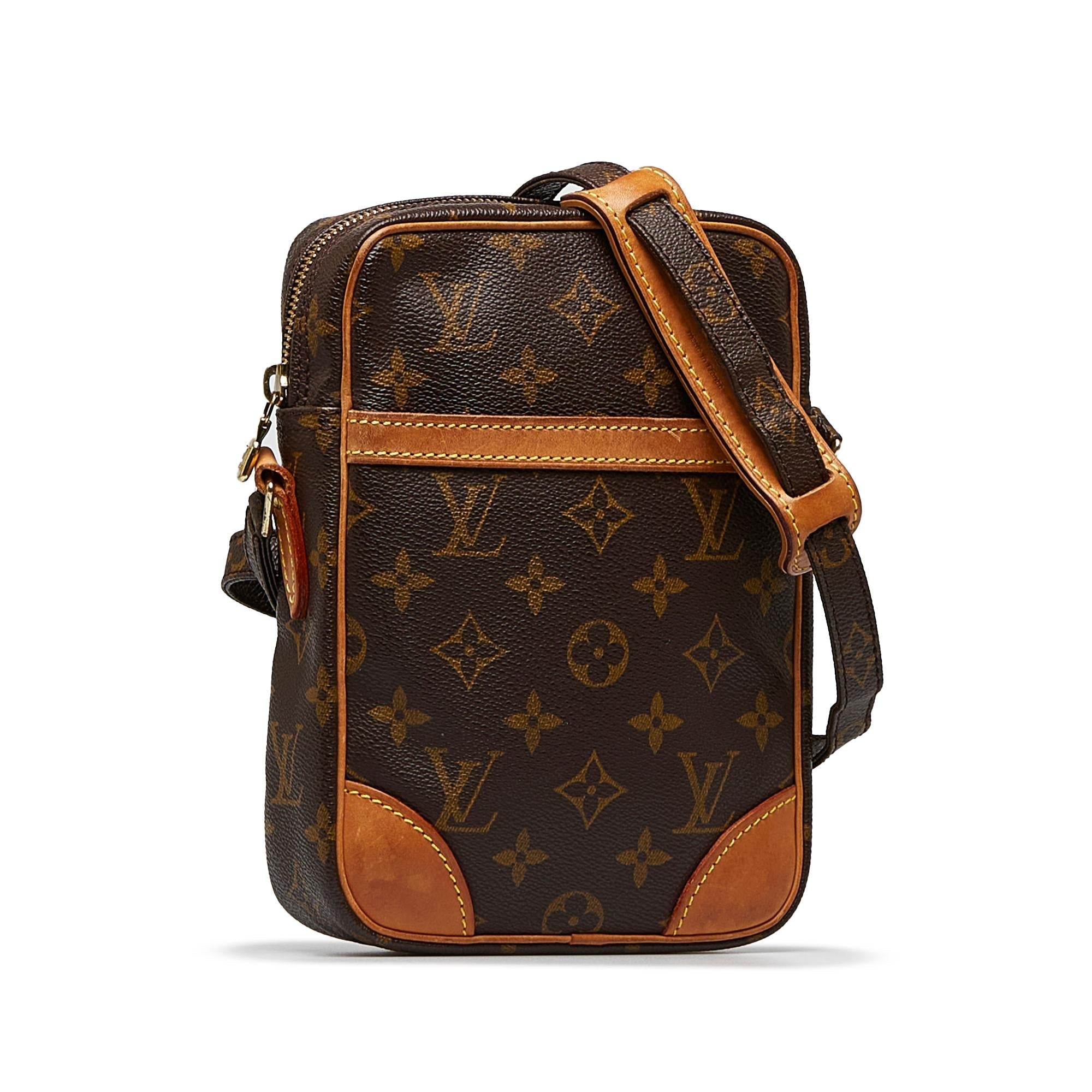 Louis Vuitton Monogram Danube (SHG-hgEeb1)