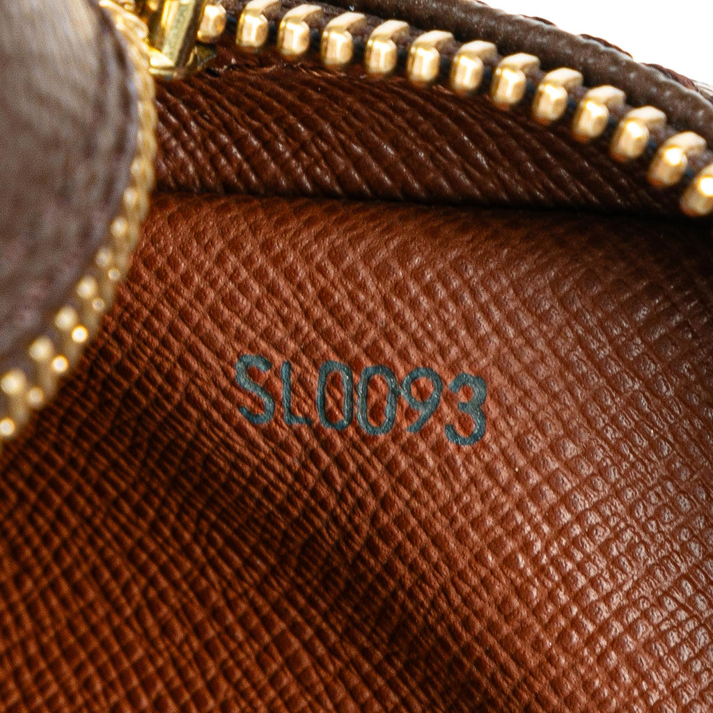 Louis Vuitton Monogram Danube (SHG-WHq8YV)