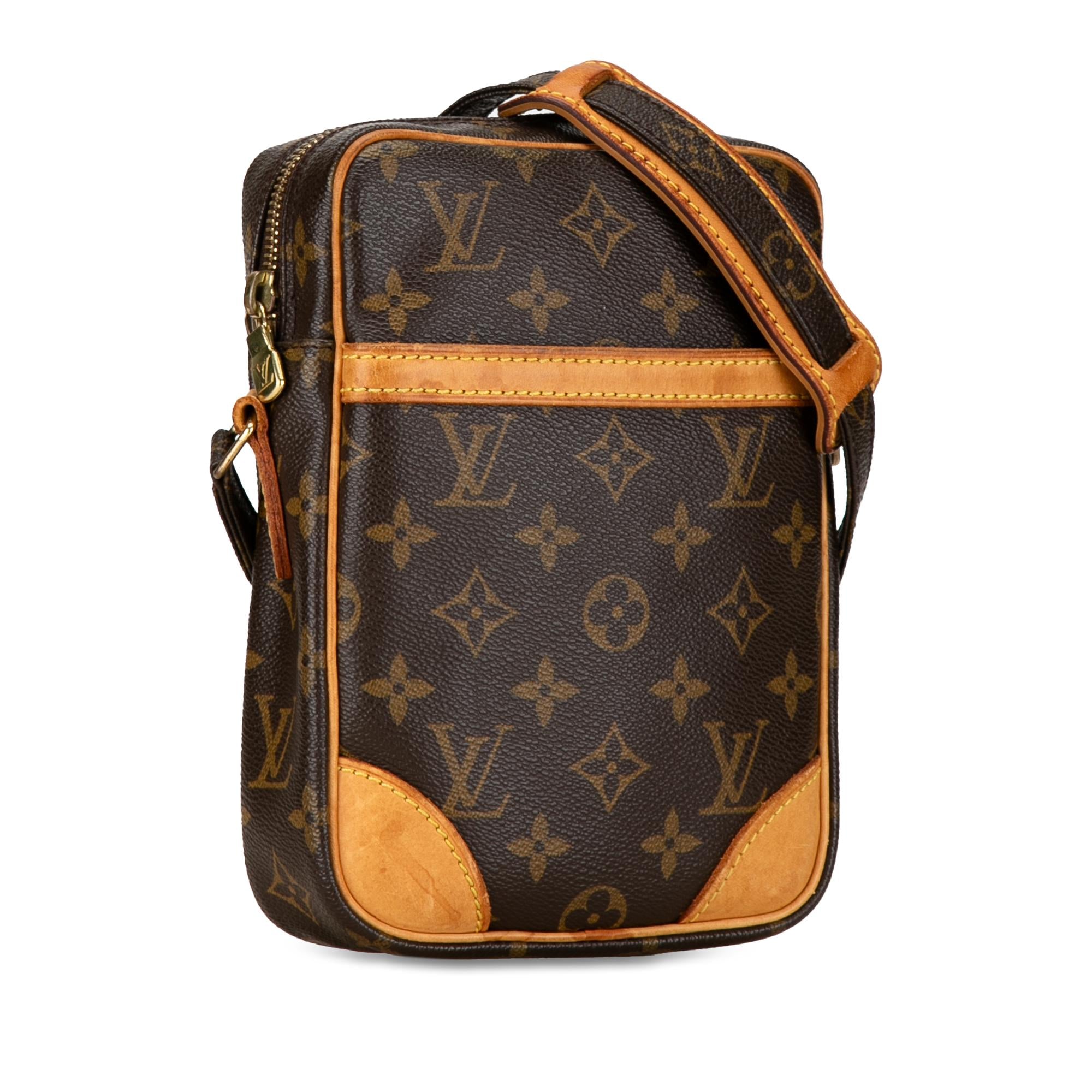 Louis Vuitton Monogram Danube (SHG-KclIpU)