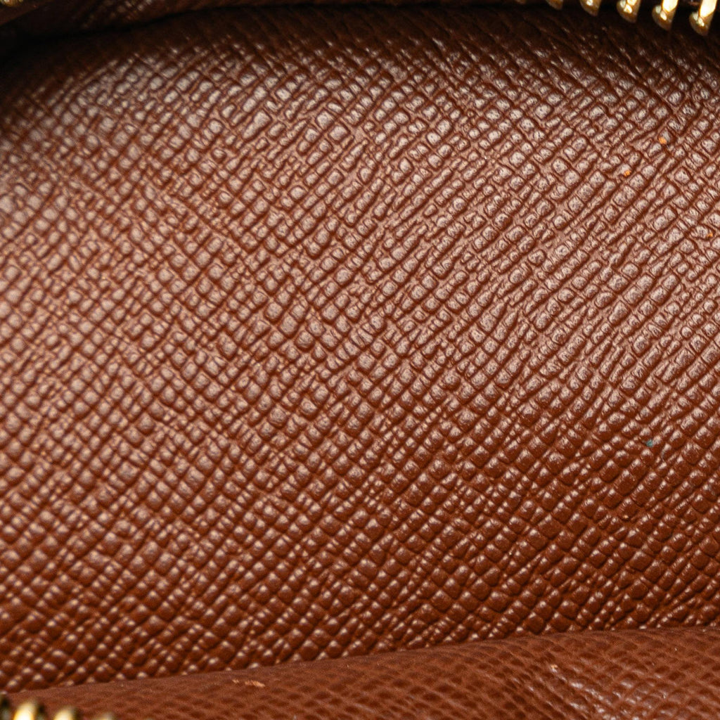 Louis Vuitton Monogram Danube (SHG-Uo0yMO)