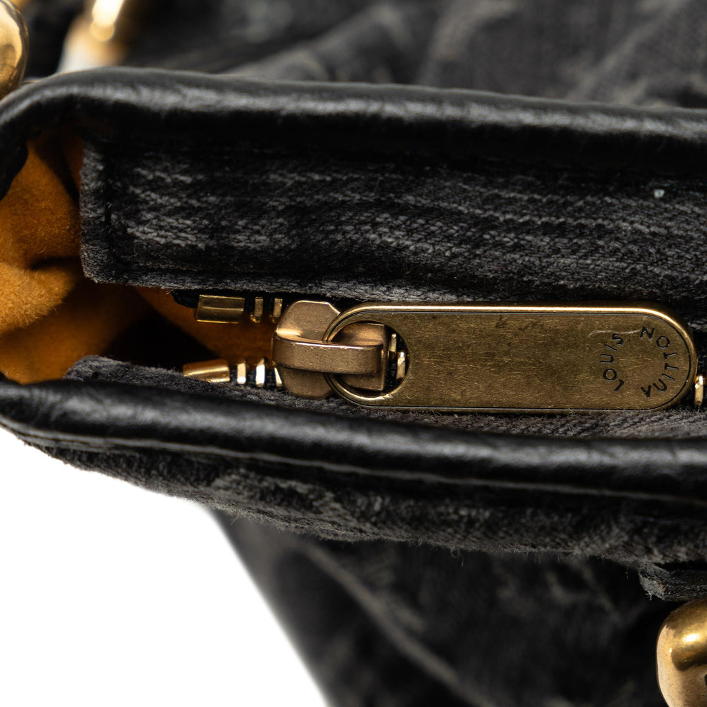 Louis Vuitton Monogram Denim Neo Cabby MM (SHG-TC85zn)