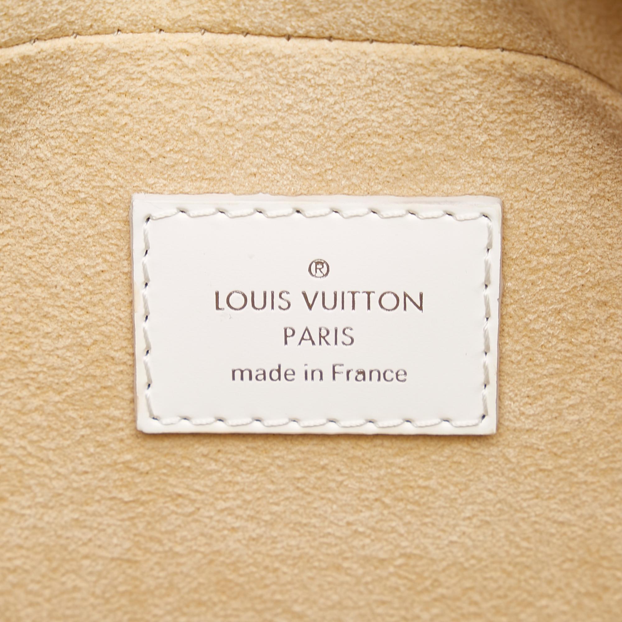 Louis Vuitton Monogram Dora PM (SHG-27925)