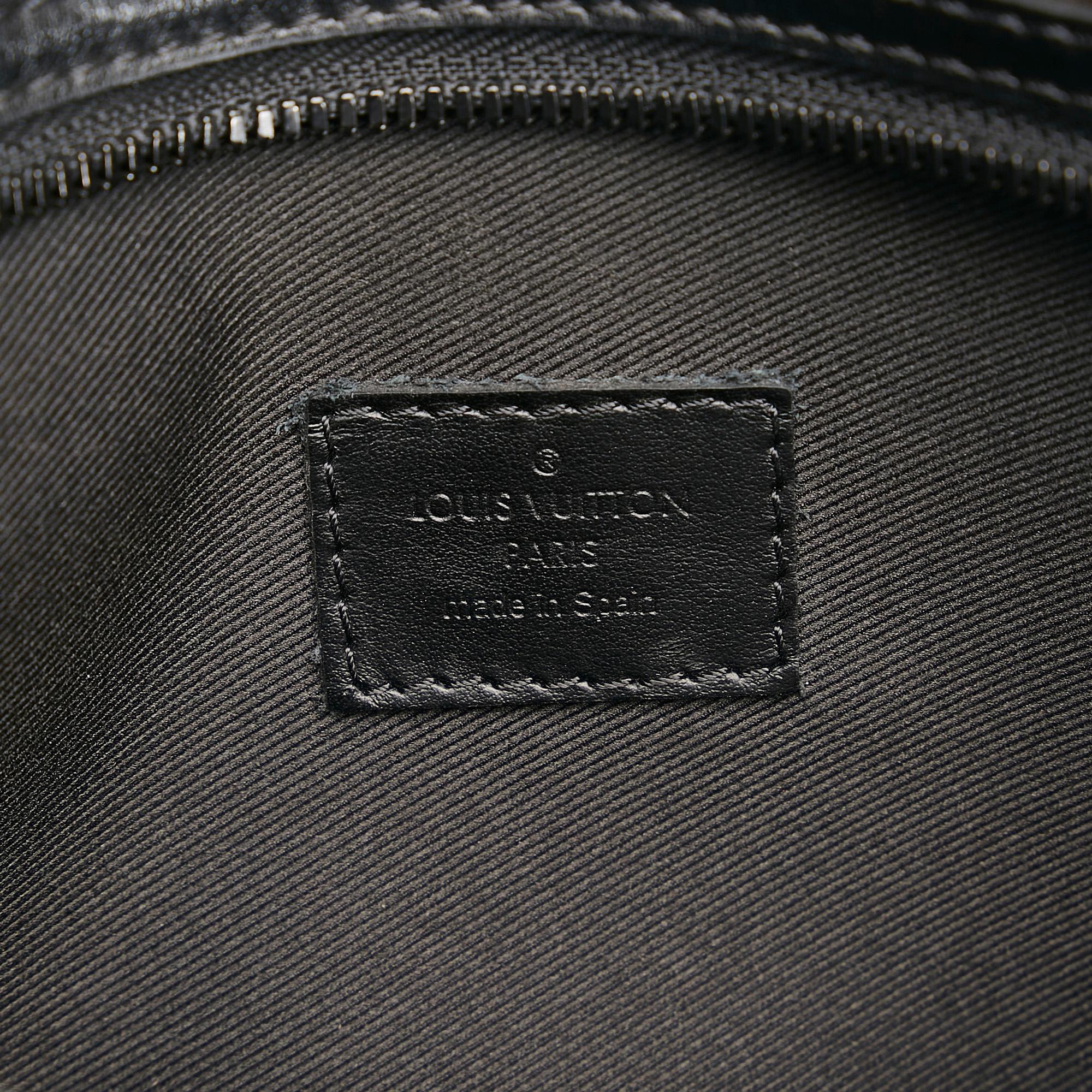 Louis Vuitton Monogram Double Flat Messenger (SHG-JzZrFz)