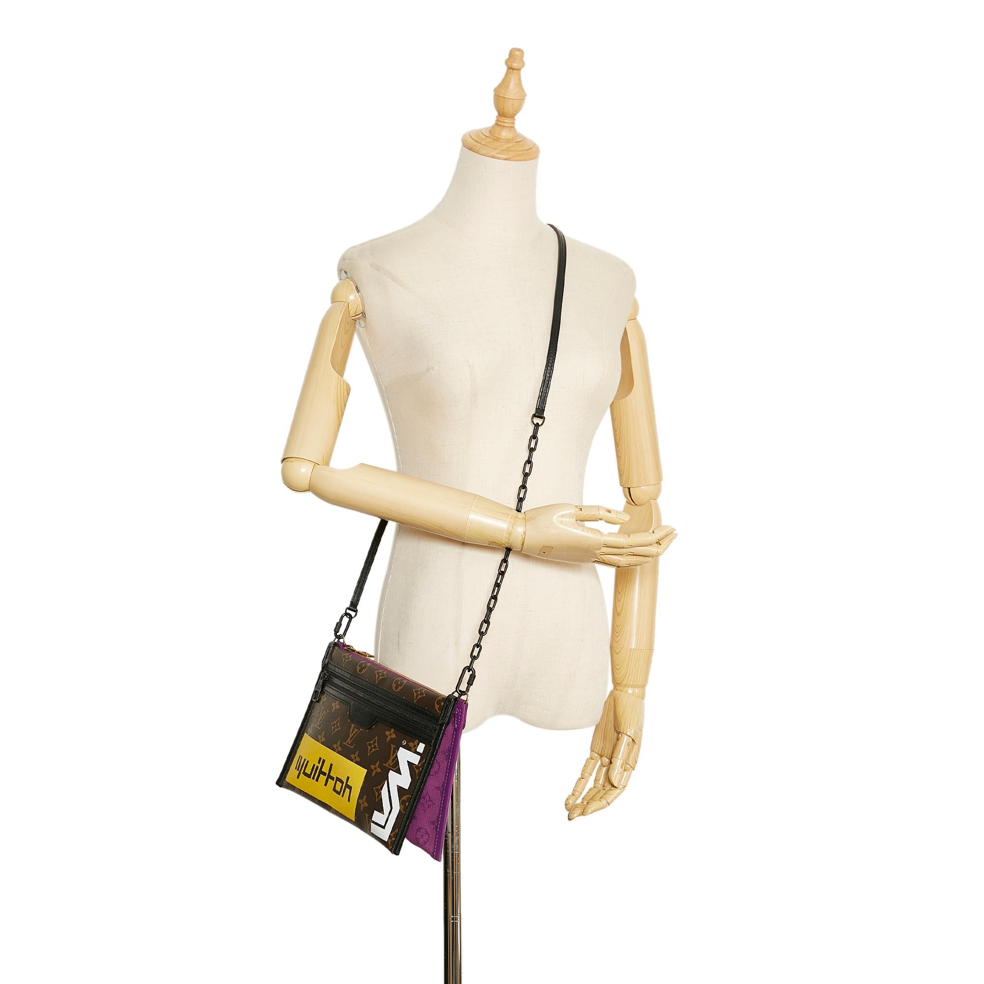 Louis Vuitton Monogram Double Flat Messenger (SHG-JzZrFz)