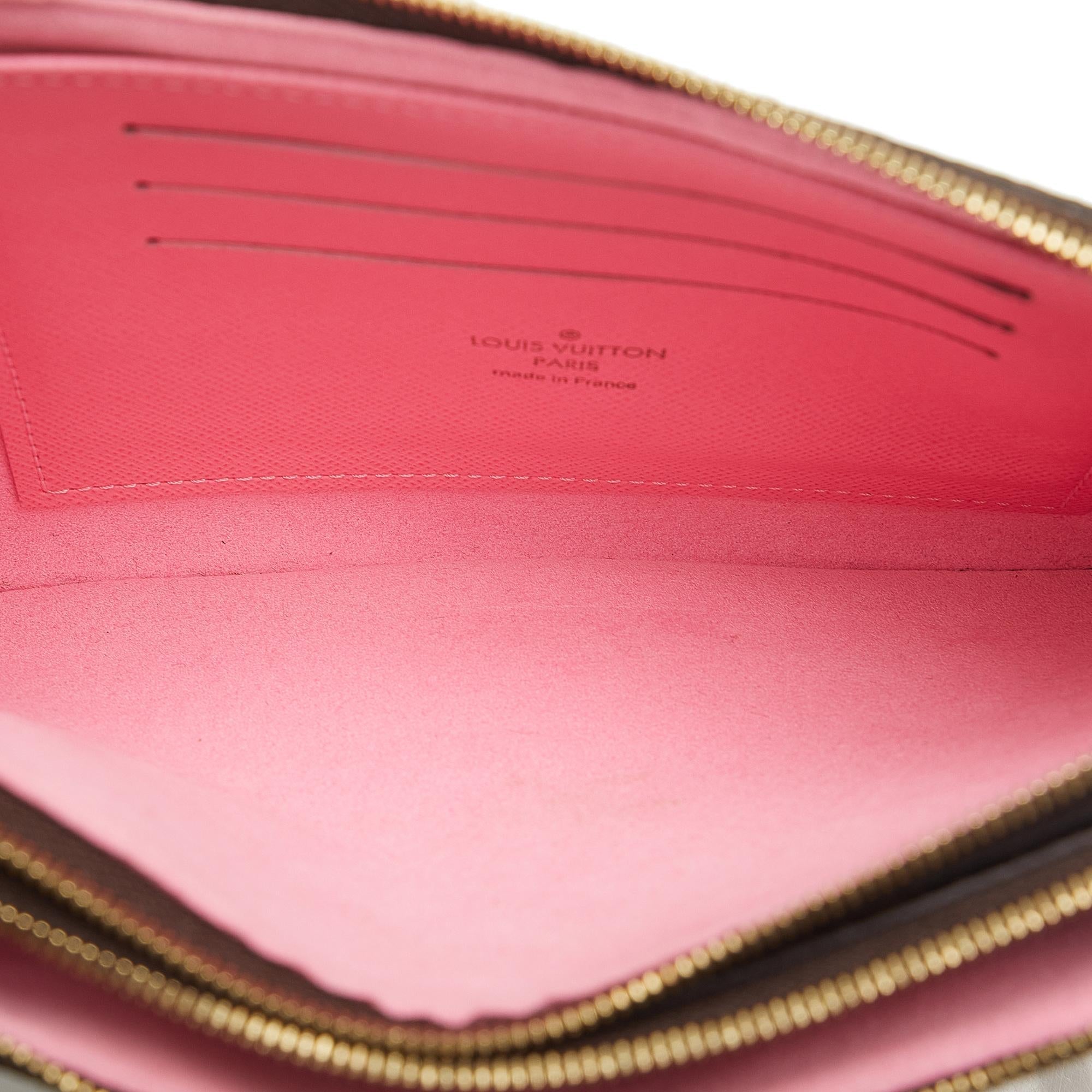 Louis Vuitton Monogram Double Zip Pochette Illustre Vivienne Shanghai (SHG-w5QTIp)