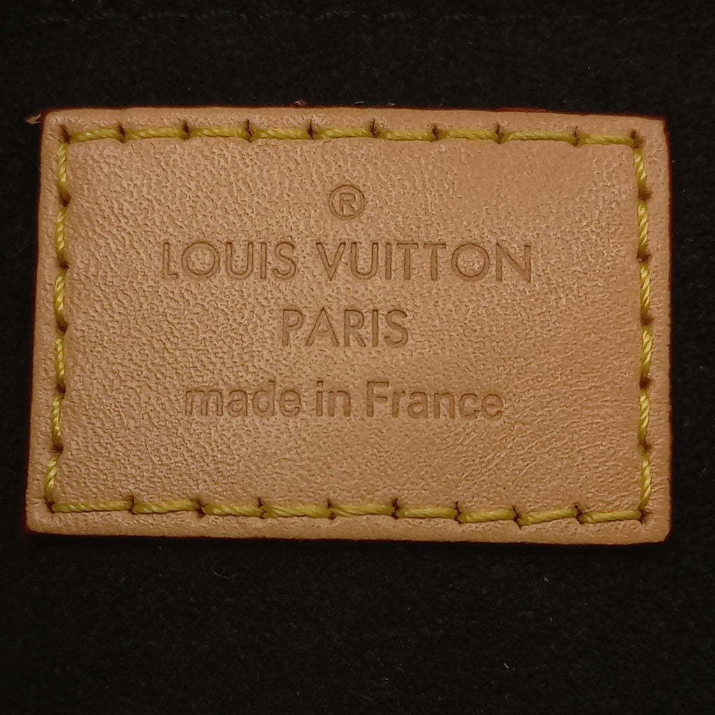 Louis Vuitton Monogram Duffle (SHG-37030)