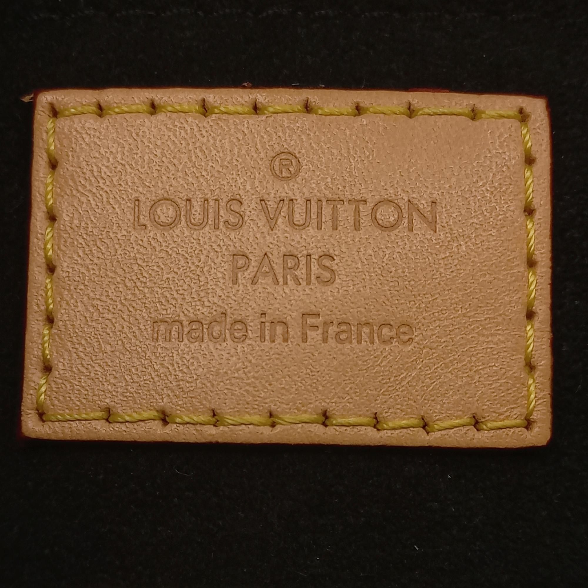Louis Vuitton Monogram Duffle (SHG-37030)