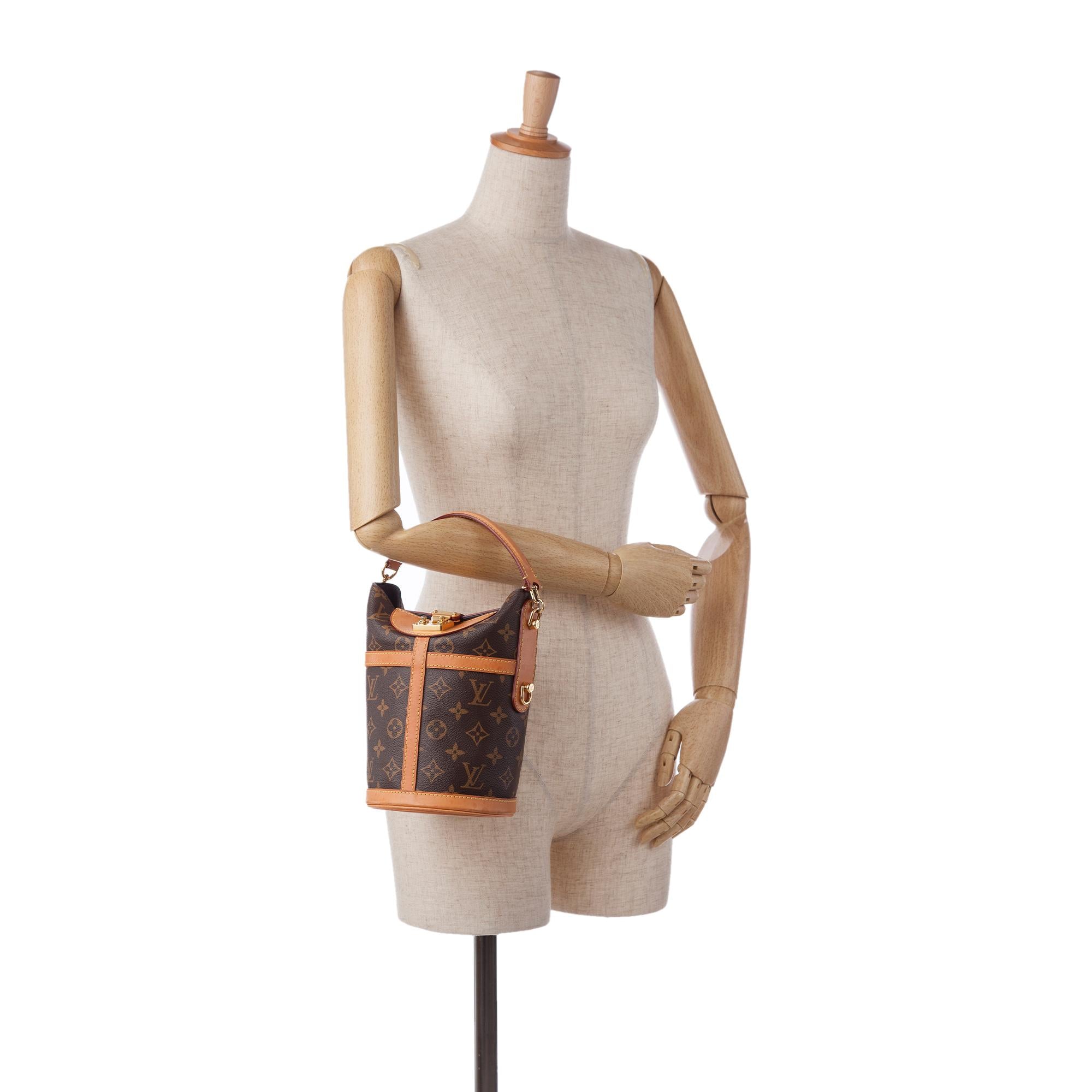 Louis Vuitton Monogram Duffle (SHG-37030)