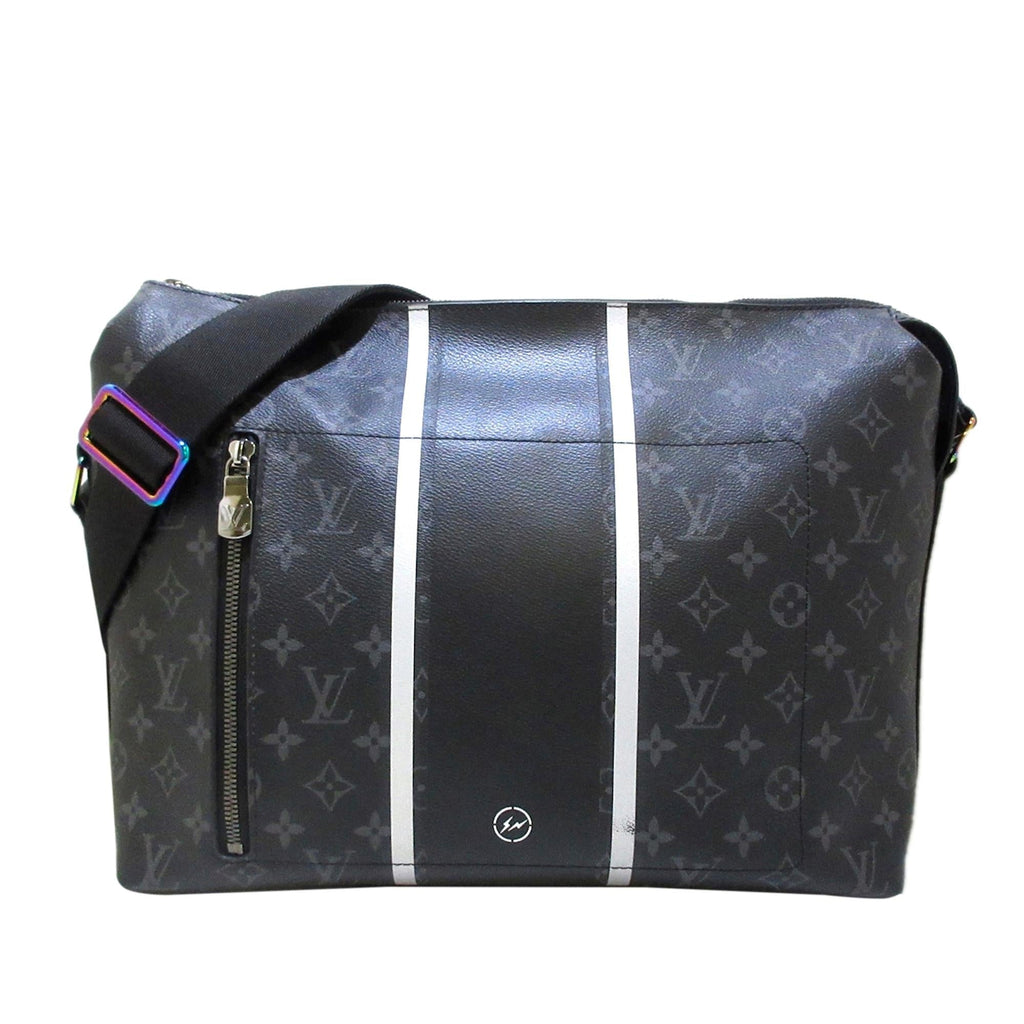 Louis Vuitton Monogram Eclipse Apollo Messenger MM (SHG-36944)