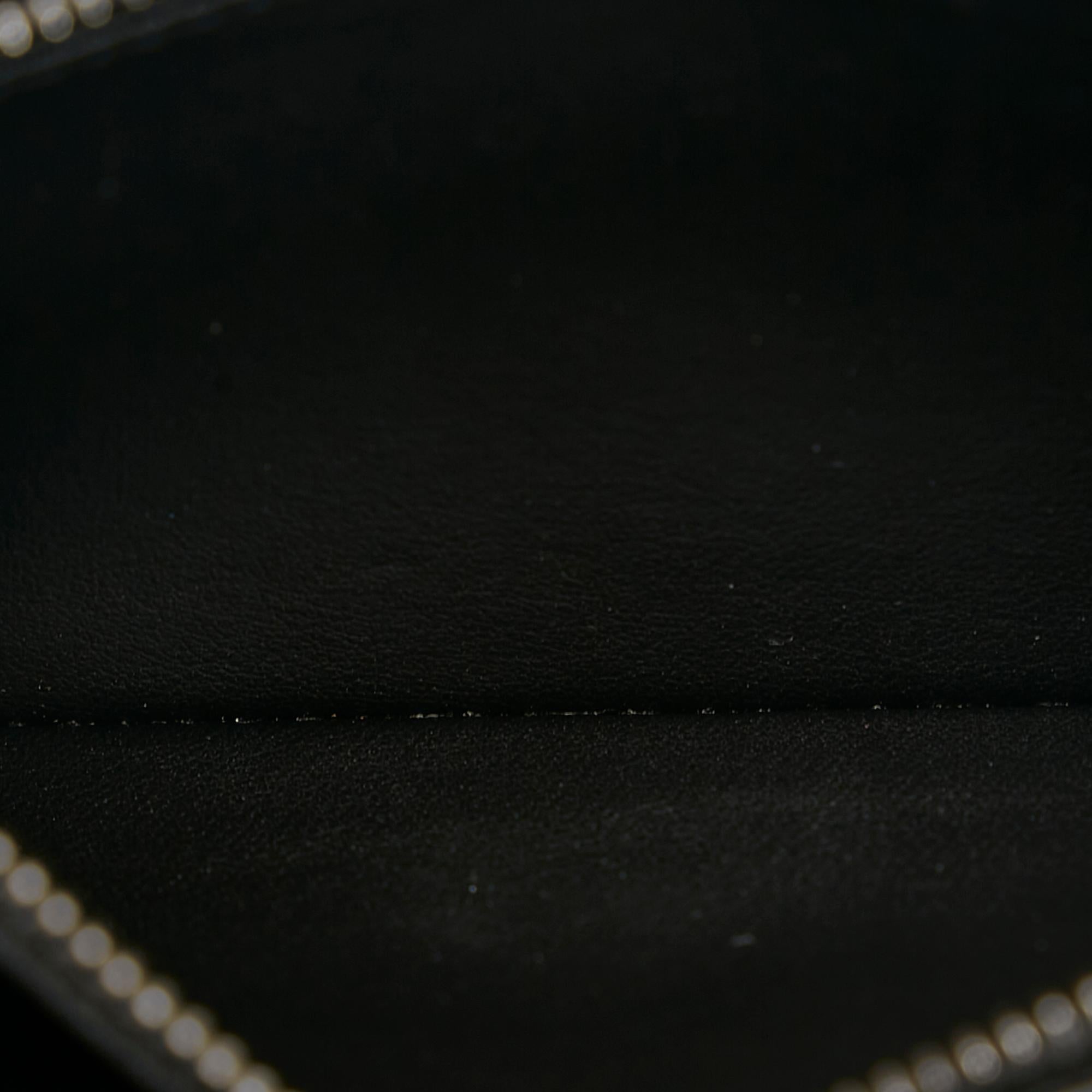 Louis Vuitton Monogram Eclipse Brazza (SHG-36518)