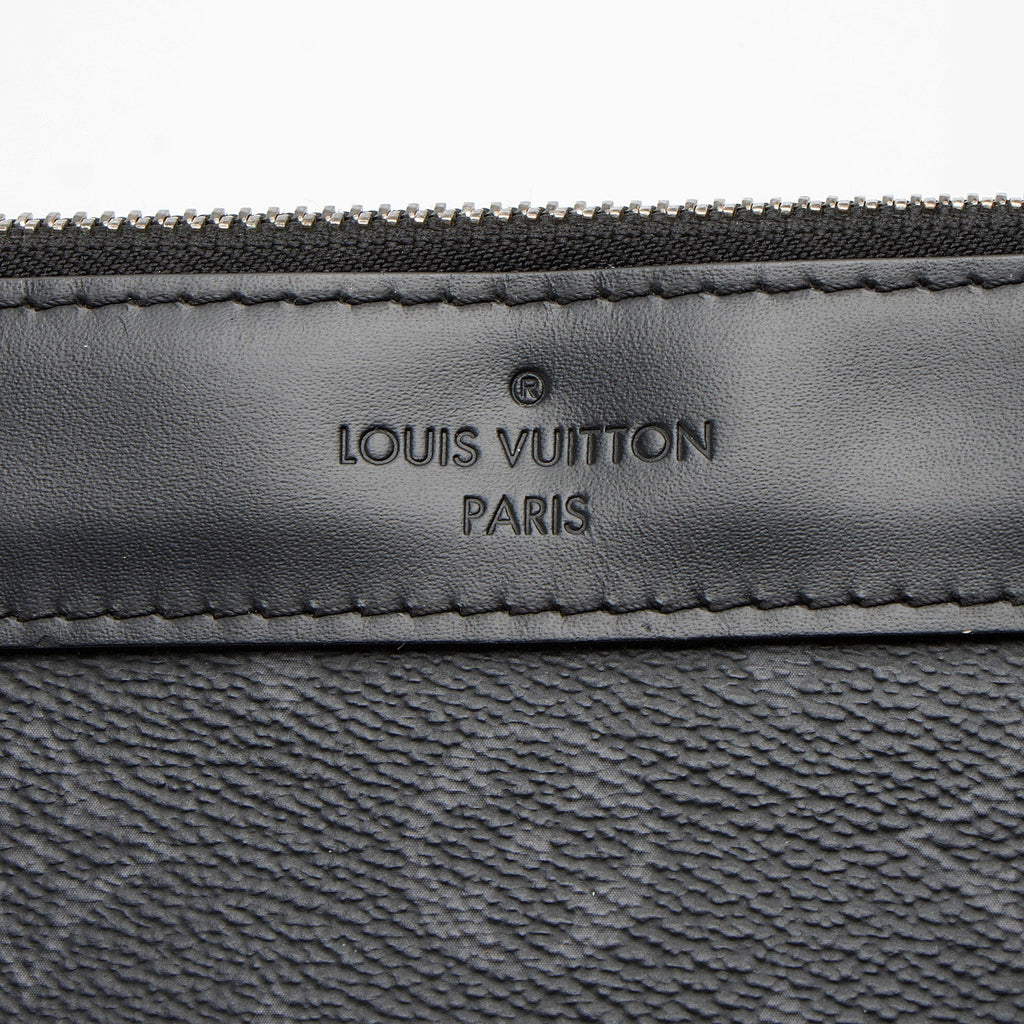 Louis Vuitton Monogram Eclipse Discovery GM Pochette