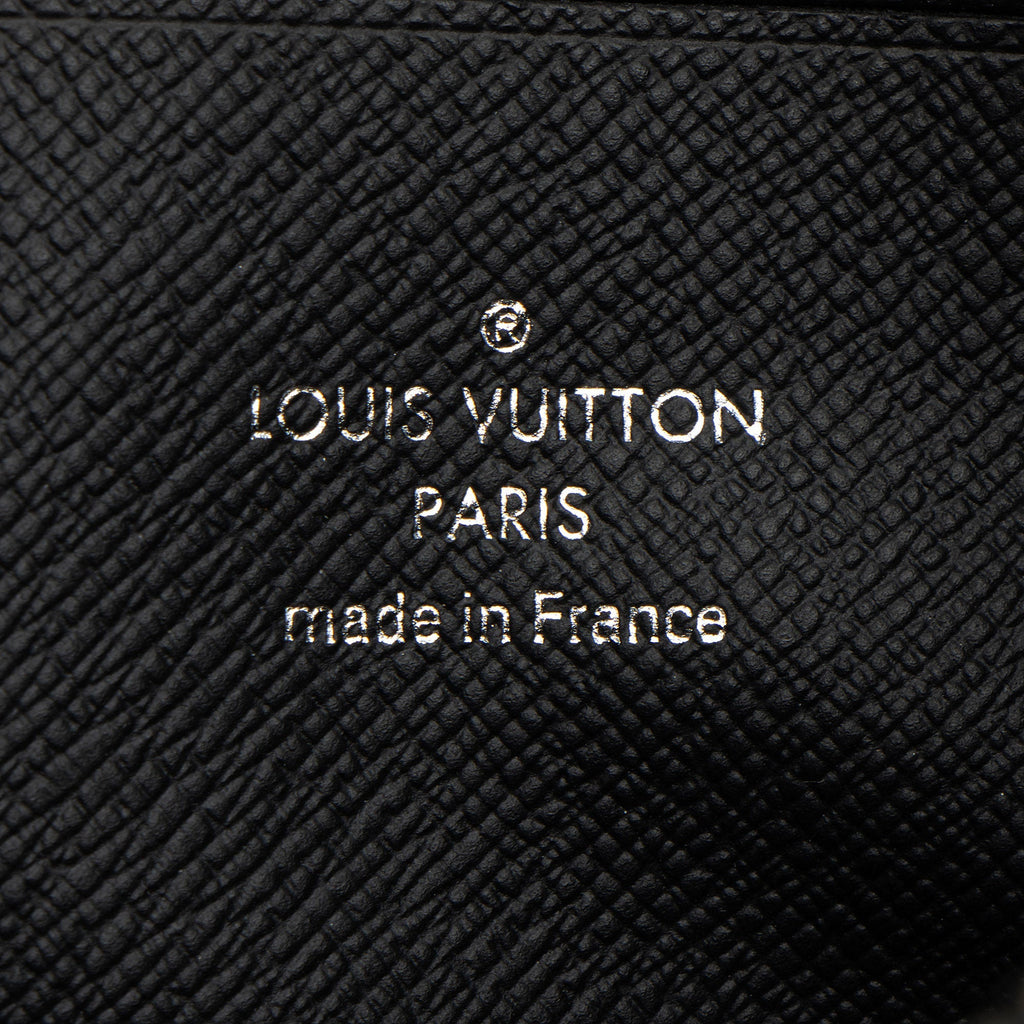 Louis Vuitton Monogram Eclipse Discovery PM Pochette (SHF-X0jOOj)