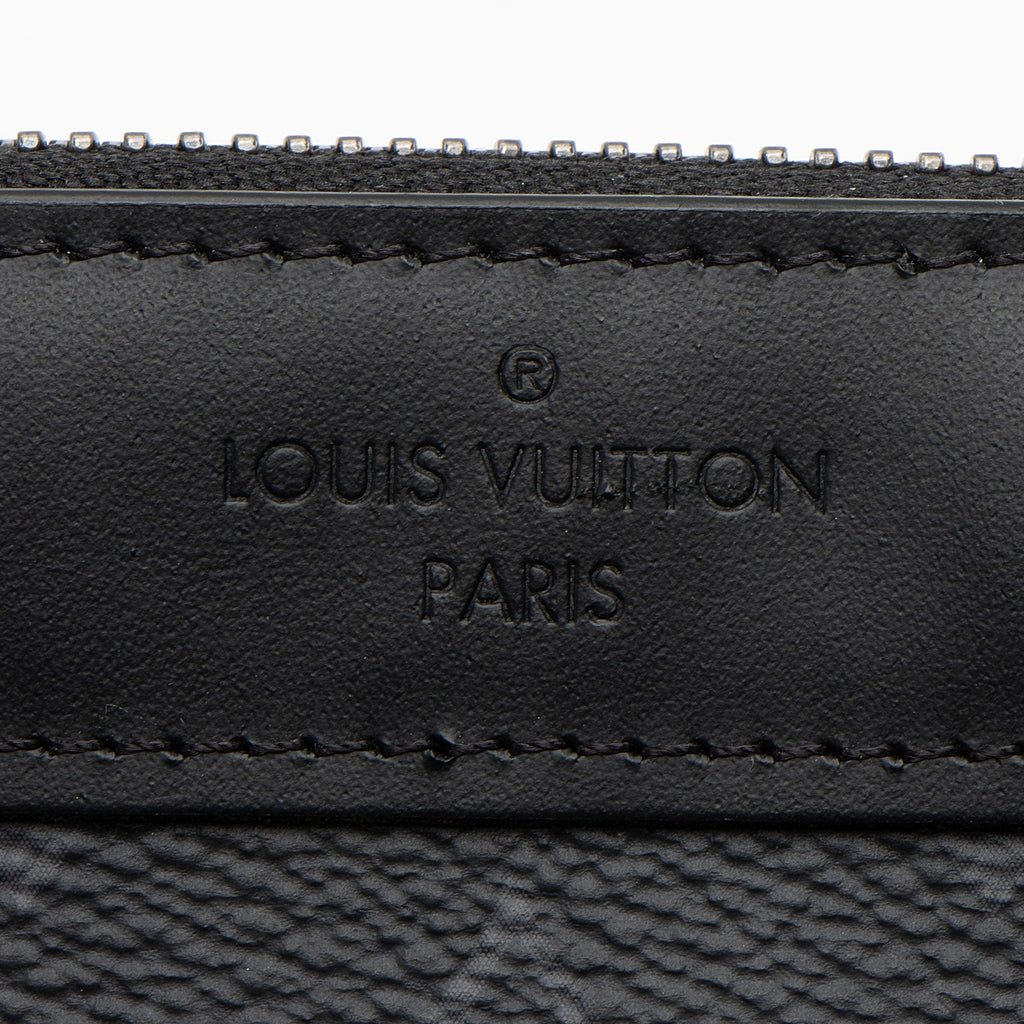 Louis Vuitton Monogram Eclipse Discovery PM Pochette (SHF-X0jOOj)