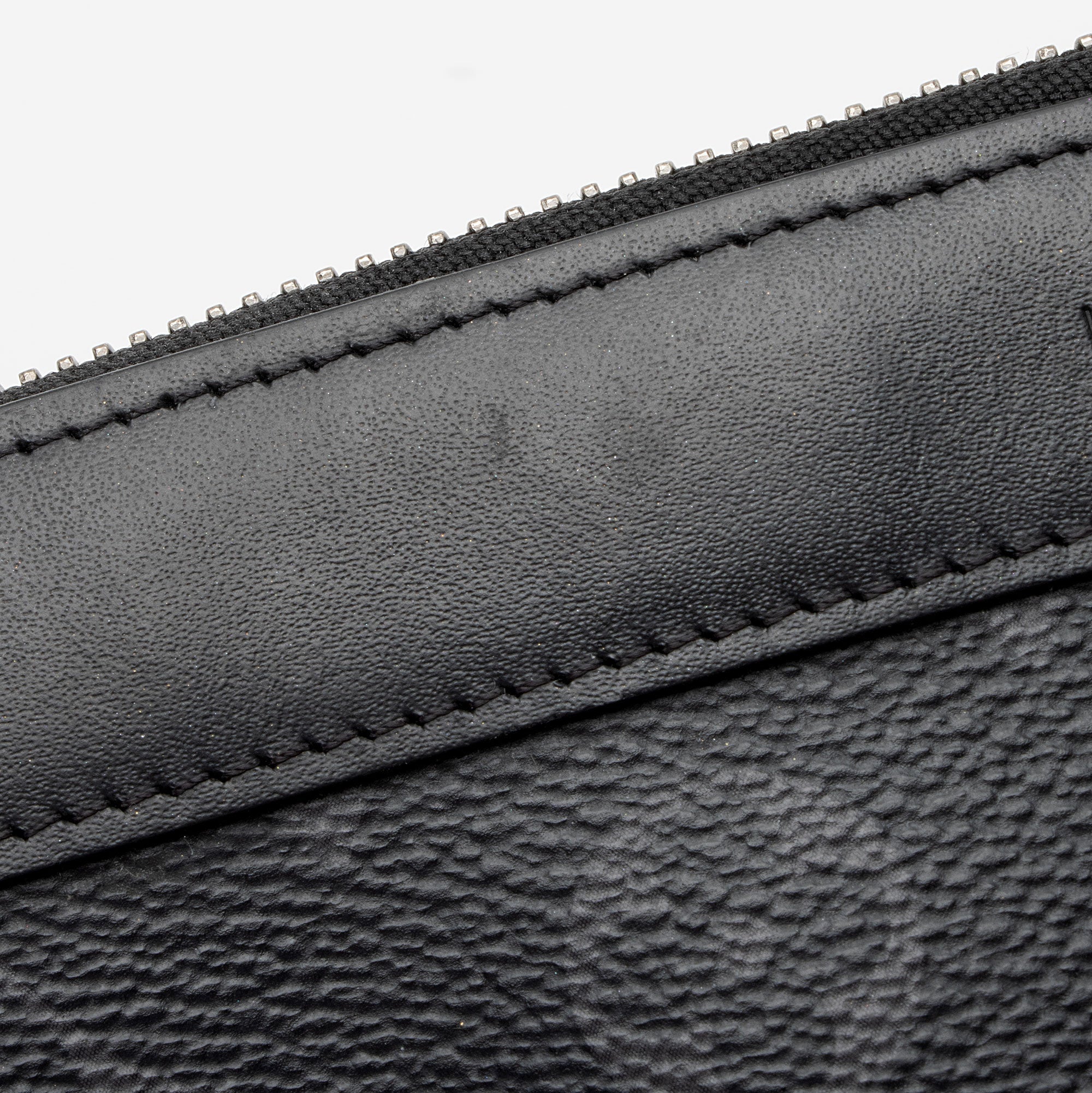 Louis Vuitton Monogram Eclipse Discovery PM Pochette (SHF-ZnpcOA)