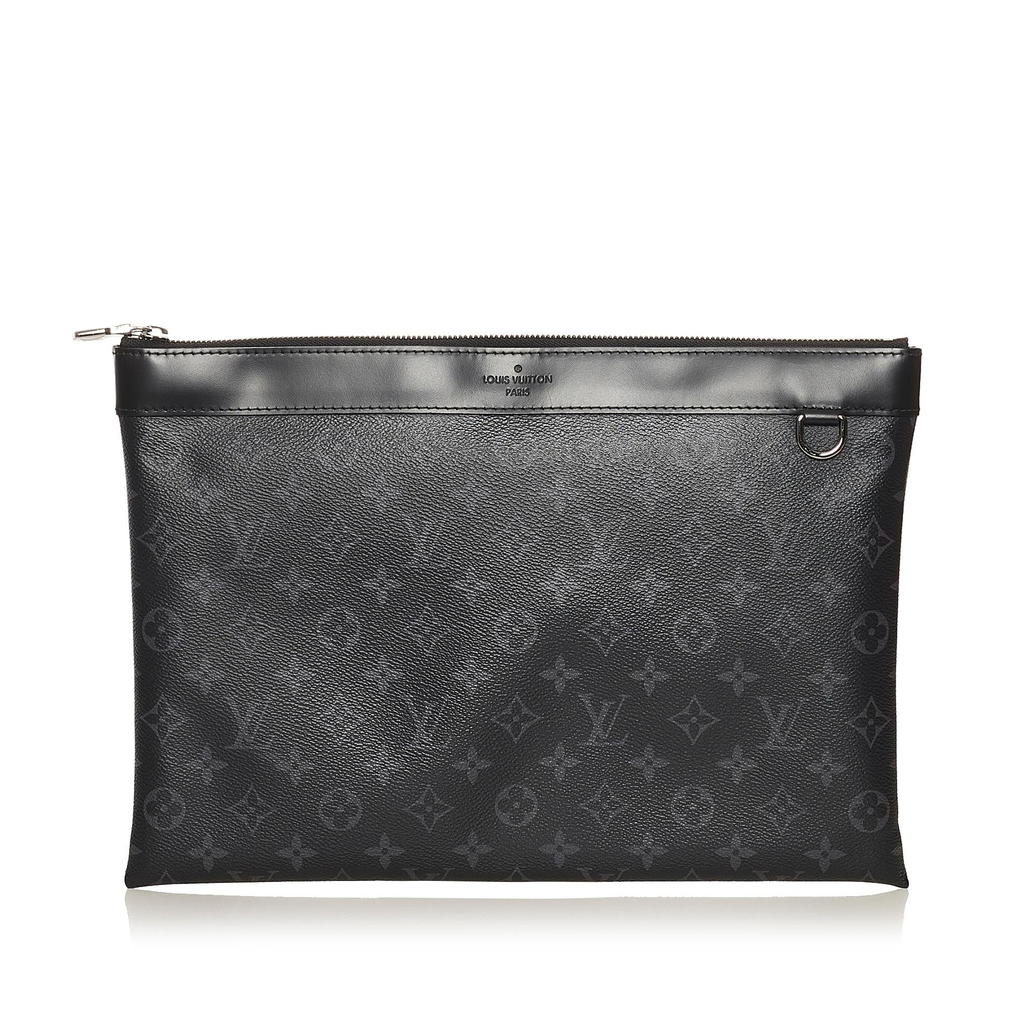 Louis Vuitton Monogram Eclipse Discovery Pochette GM (SHG-37297)