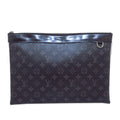 Louis Vuitton Monogram Eclipse Discovery Pochette GM (SHG-EvPn9B)