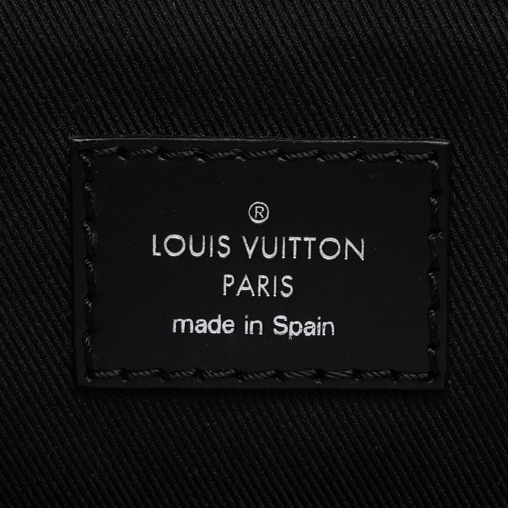 Louis Vuitton Monogram Eclipse District PM Messenger (SHF-vwUUWv)