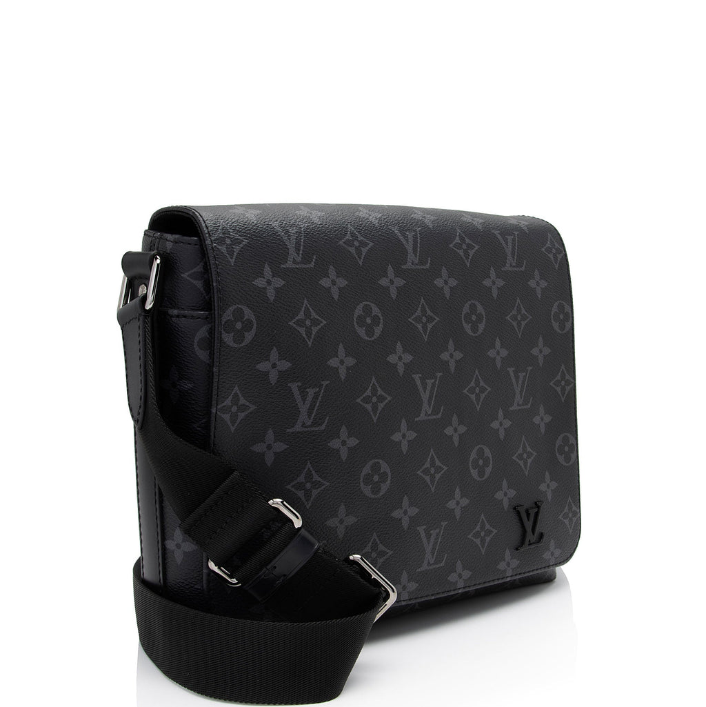 Louis Vuitton Monogram Eclipse District PM Messenger (SHF-vwUUWv)