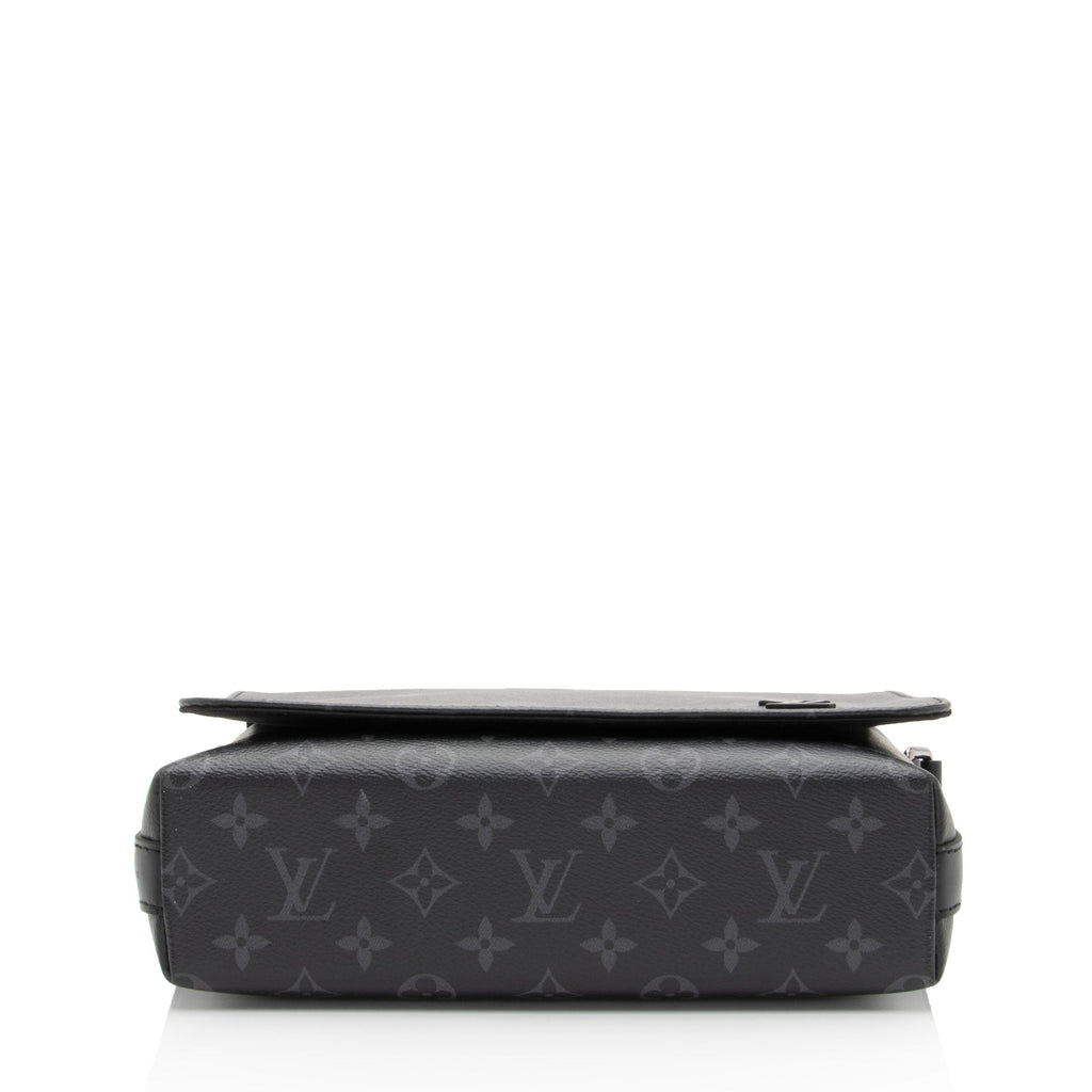 Louis Vuitton Monogram Eclipse District PM Messenger
