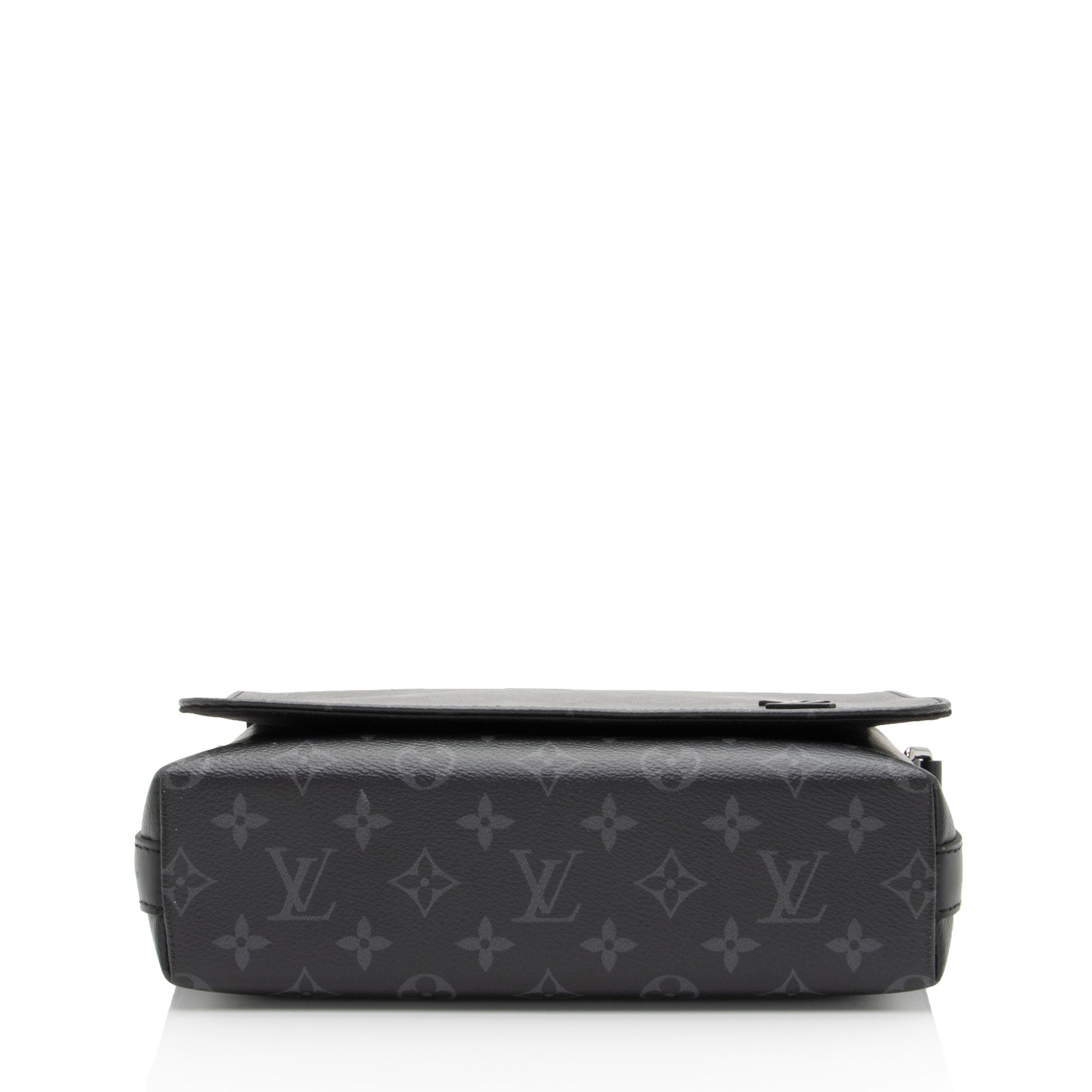 Louis Vuitton Monogram Eclipse District PM Messenger