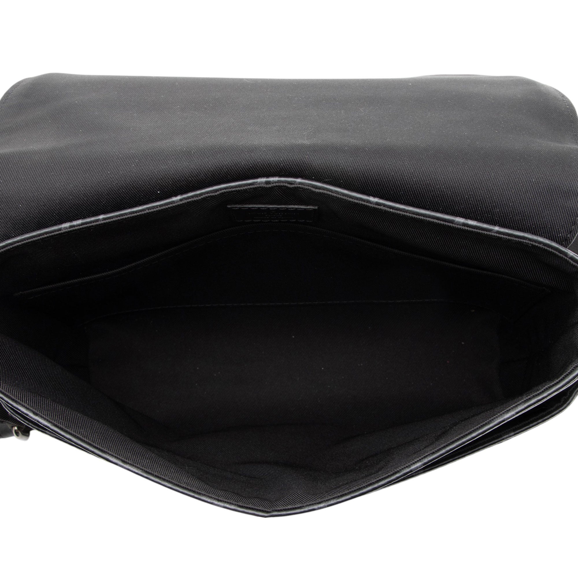 Louis Vuitton Monogram Eclipse District PM Messenger