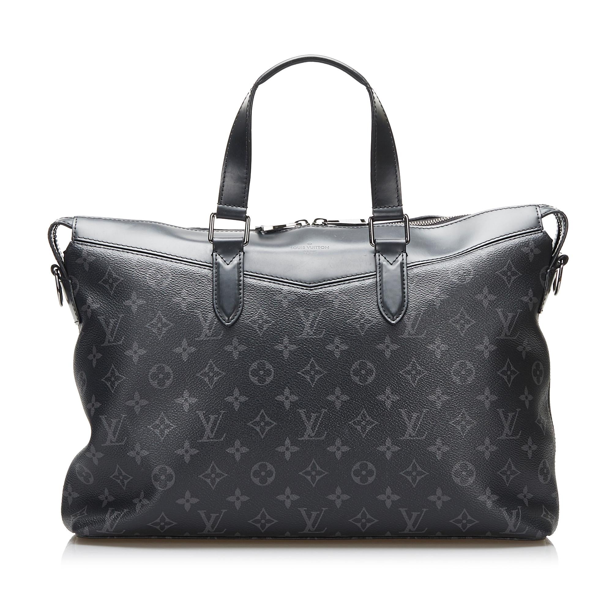 Louis Vuitton Monogram Eclipse Explorer (SHG-QBddKR)