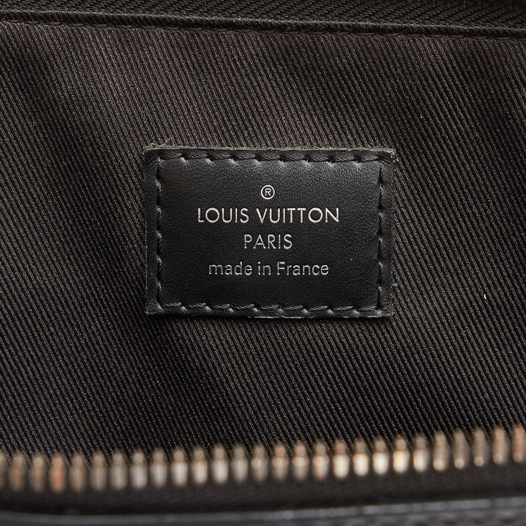 Louis Vuitton Monogram Eclipse Explorer (SHG-QBddKR)