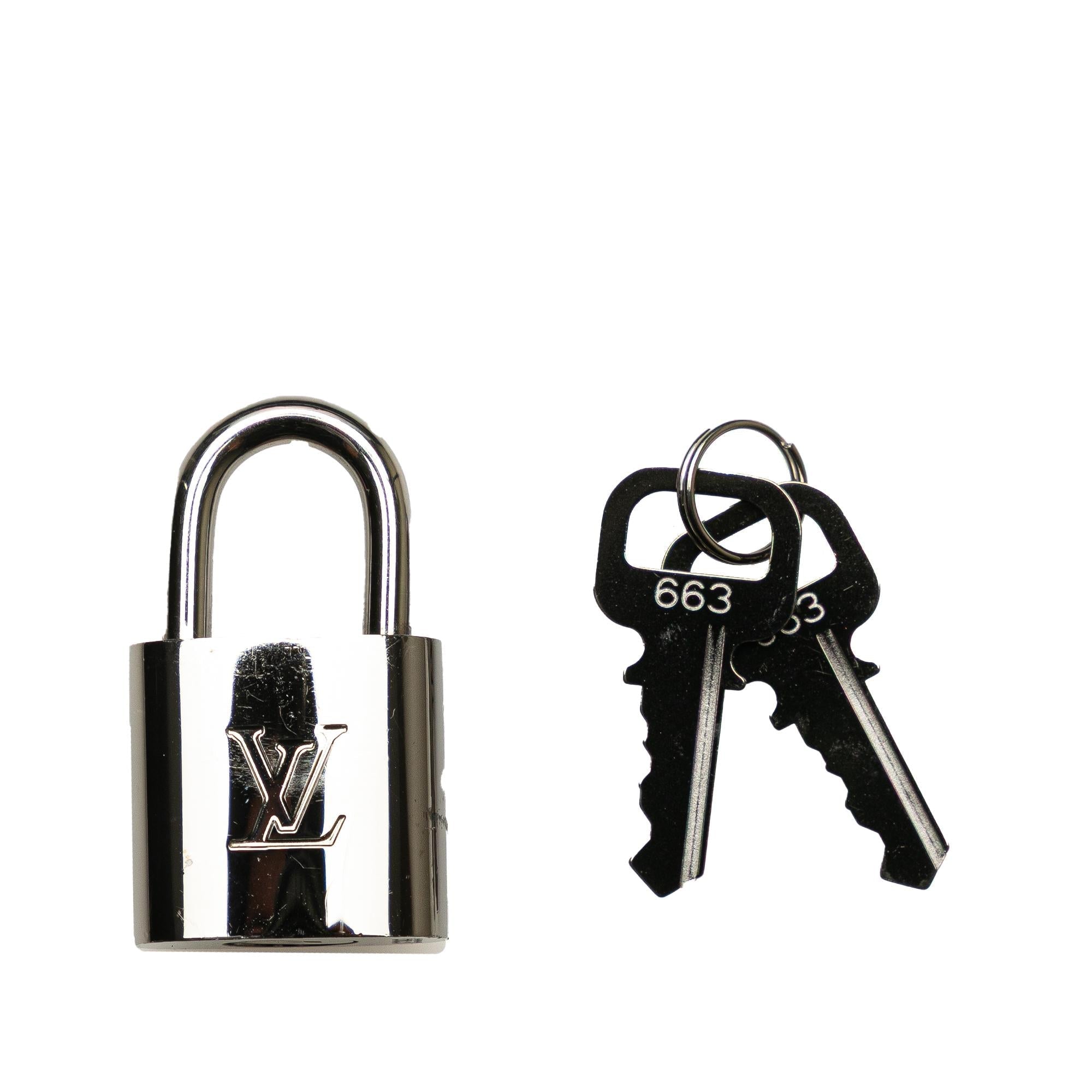 Louis Vuitton Monogram Eclipse Reverse Keepall Bandouliere 50