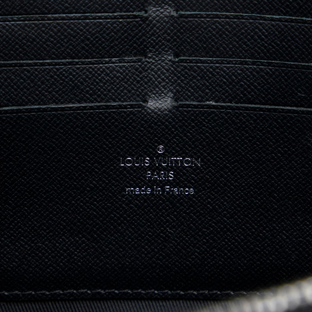 Louis Vuitton Monogram Eclipse Soft Trunk Wallet Crossbody (SHG-5AlnAH)