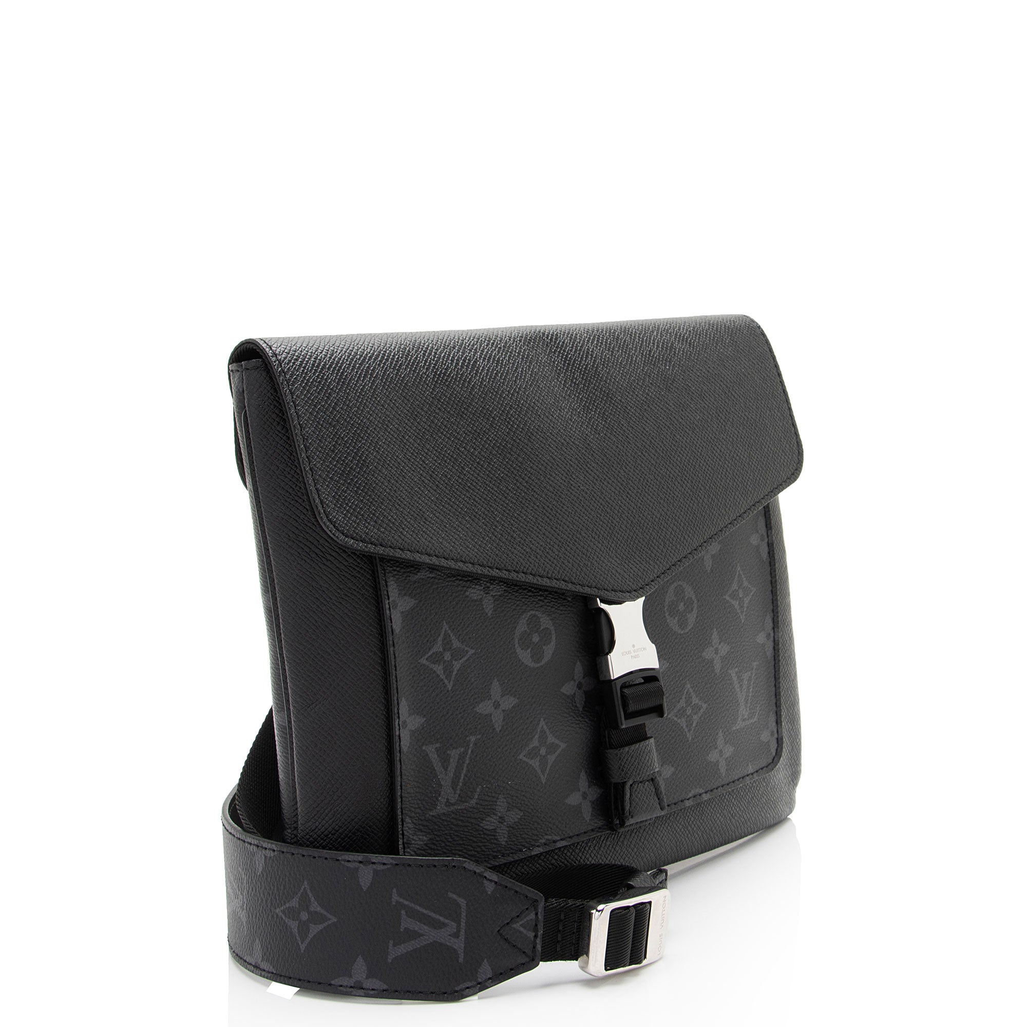 Louis Vuitton Monogram Eclipse Taiga Leather Outdoor Flap Messenger (SHF-gVKeRb)