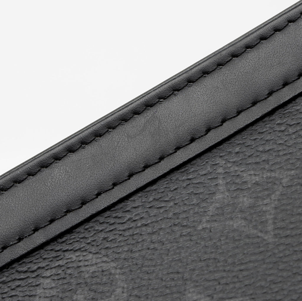 Louis Vuitton Monogram Eclipse Voyage MM Pochette (SHF-naXUvB)