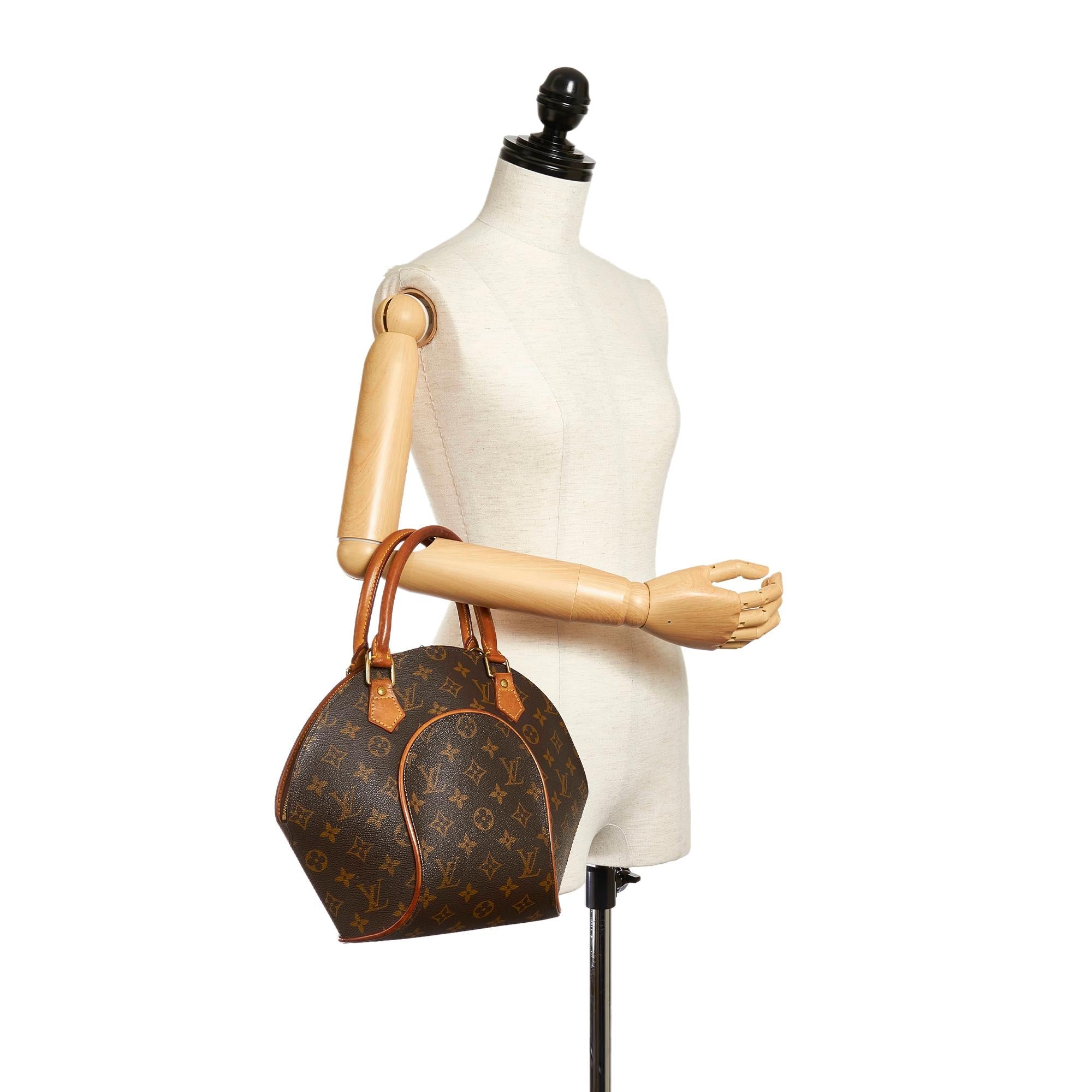 Louis Vuitton Monogram Ellipse PM (SHG-28542)
