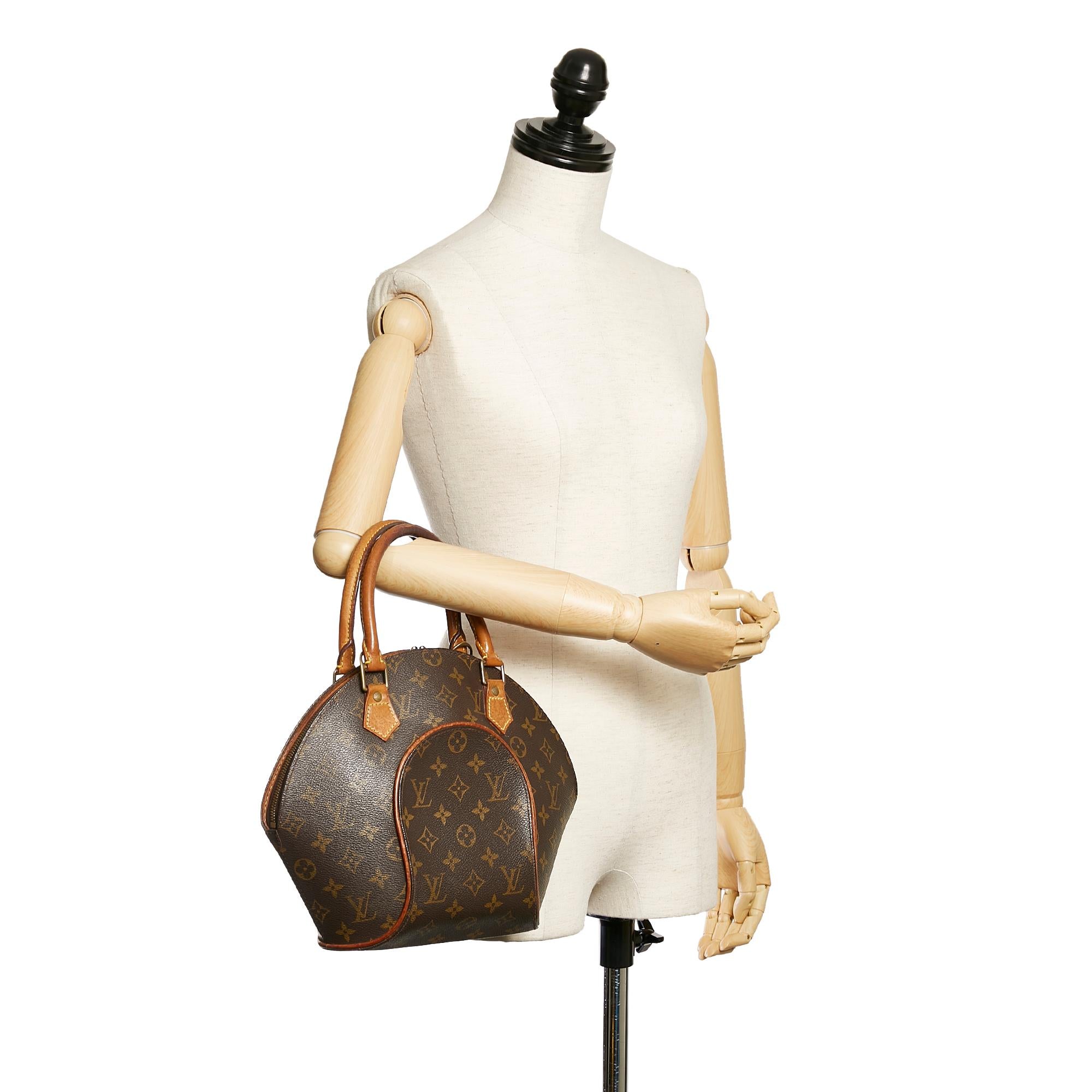 Louis Vuitton Monogram Ellipse PM (SHG-29786)