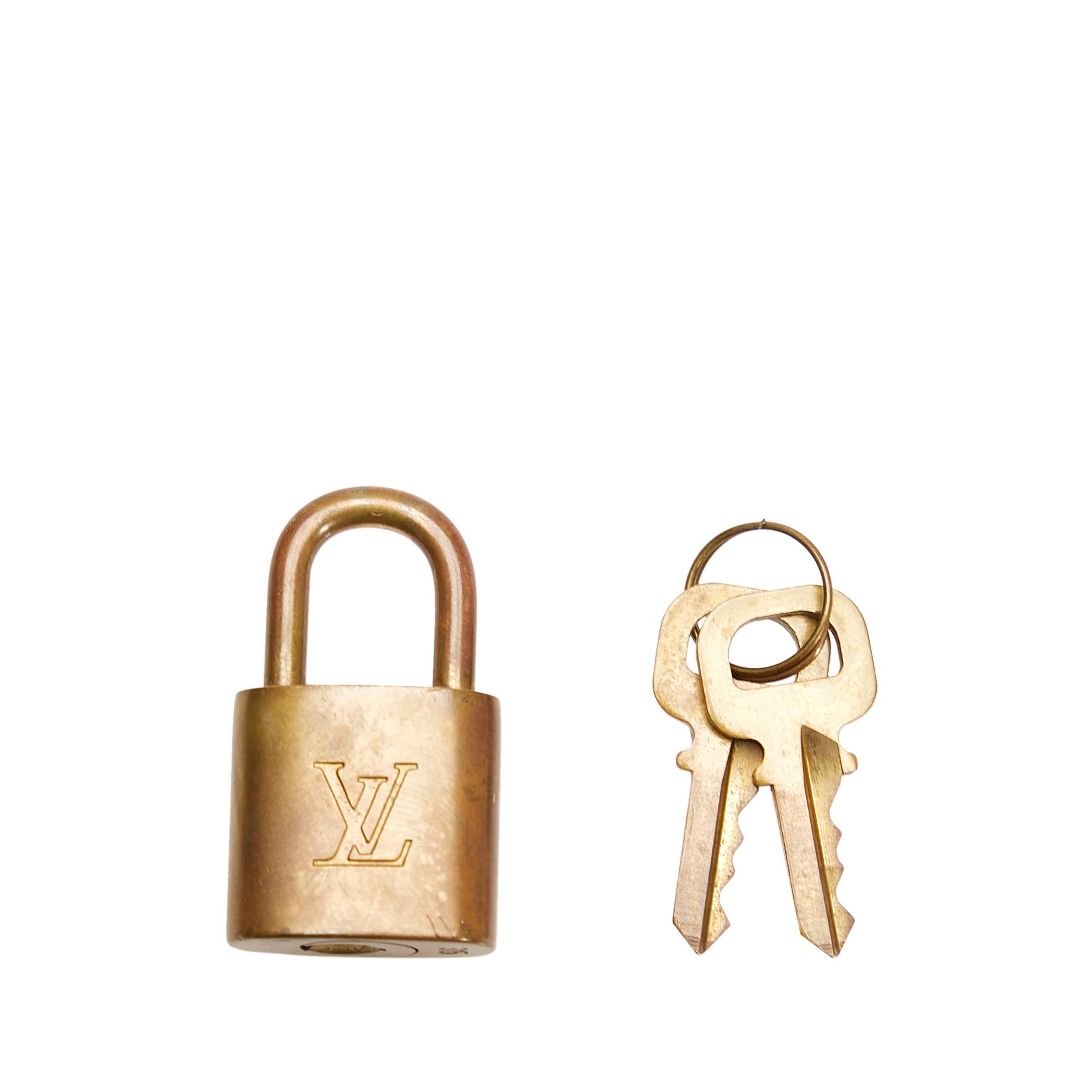 Louis Vuitton Monogram Ellipse PM (SHG-37143)